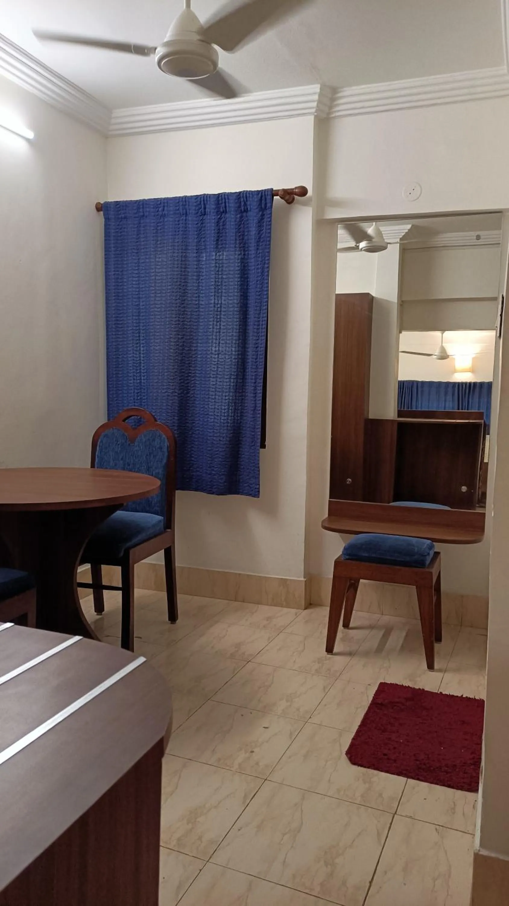 Dining area in Hotel Saluja