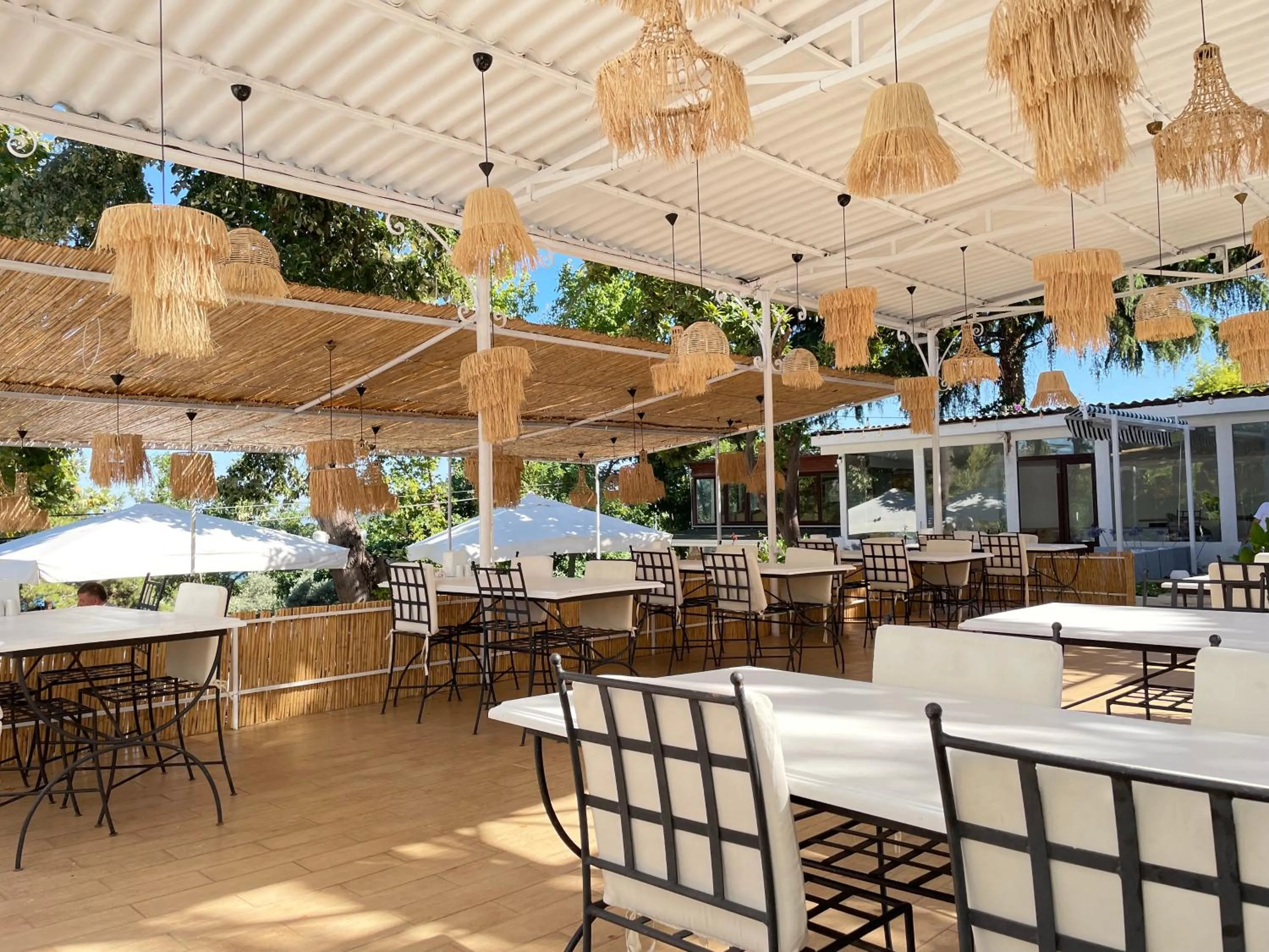 Restaurant/places to eat in Ikigai Hotel Villa Rıfat