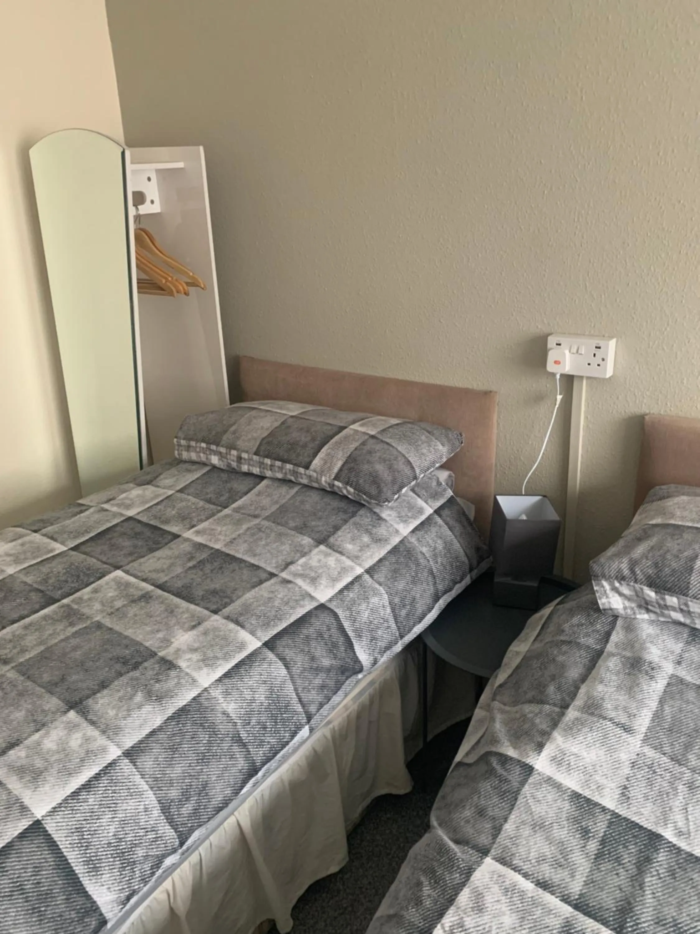 Bed in roosevelt lodge