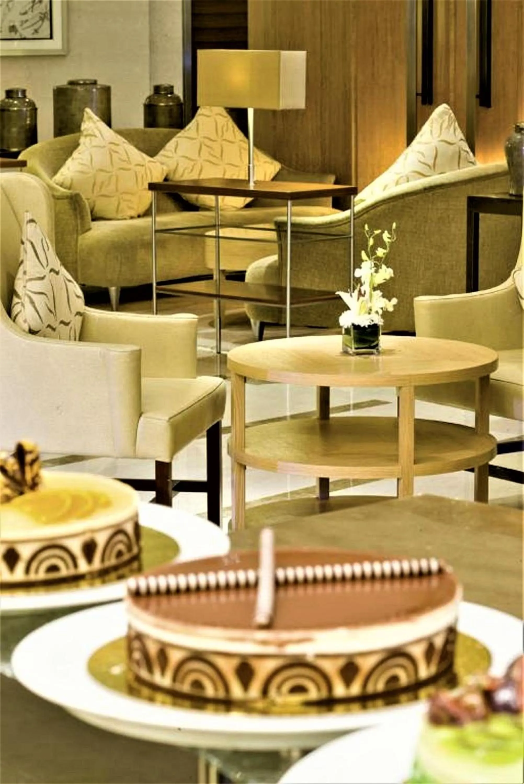 Lounge or bar in Mövenpick Hotel Al Khobar