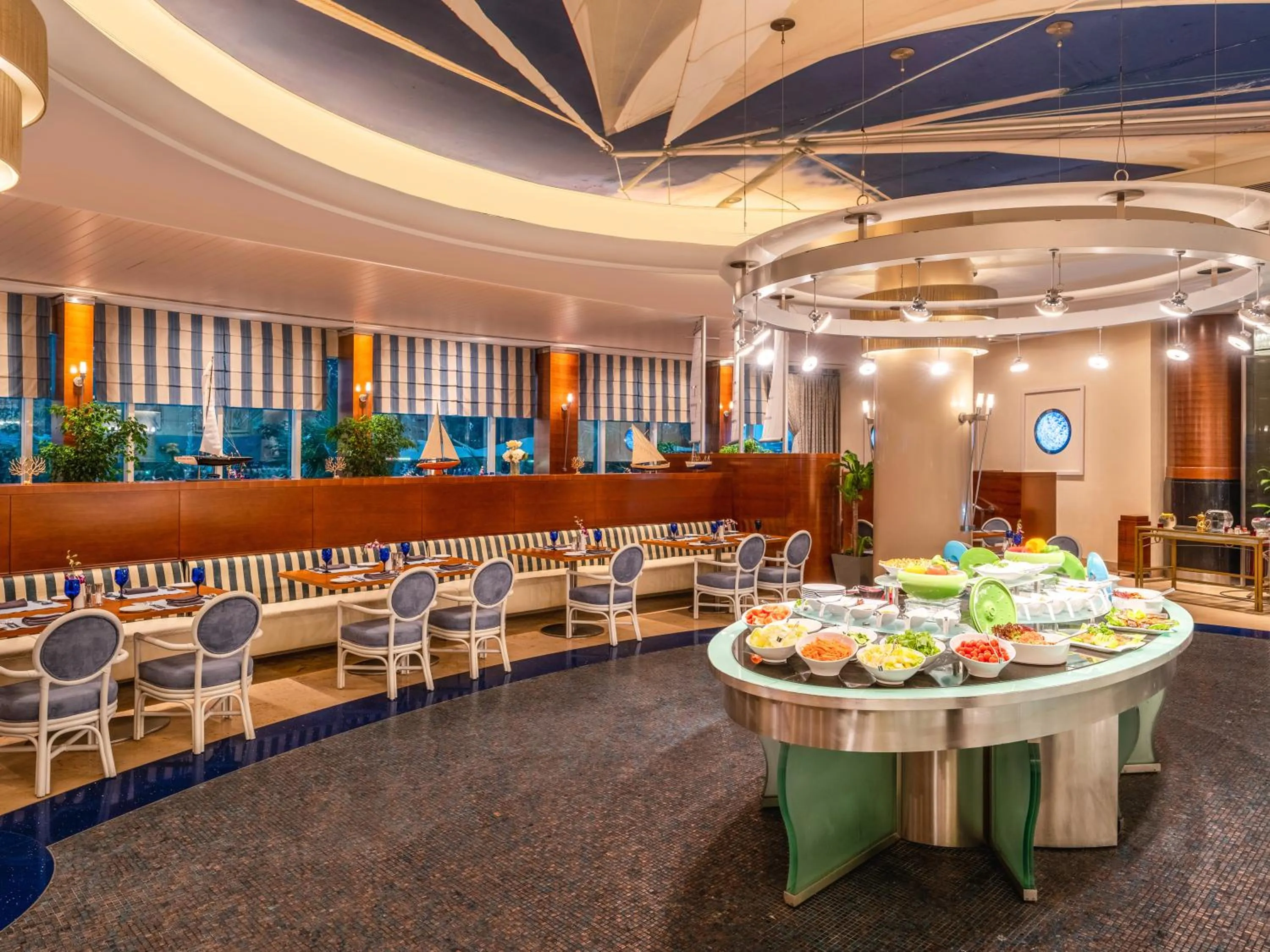 Restaurant/places to eat in Mövenpick Hotel Al Khobar