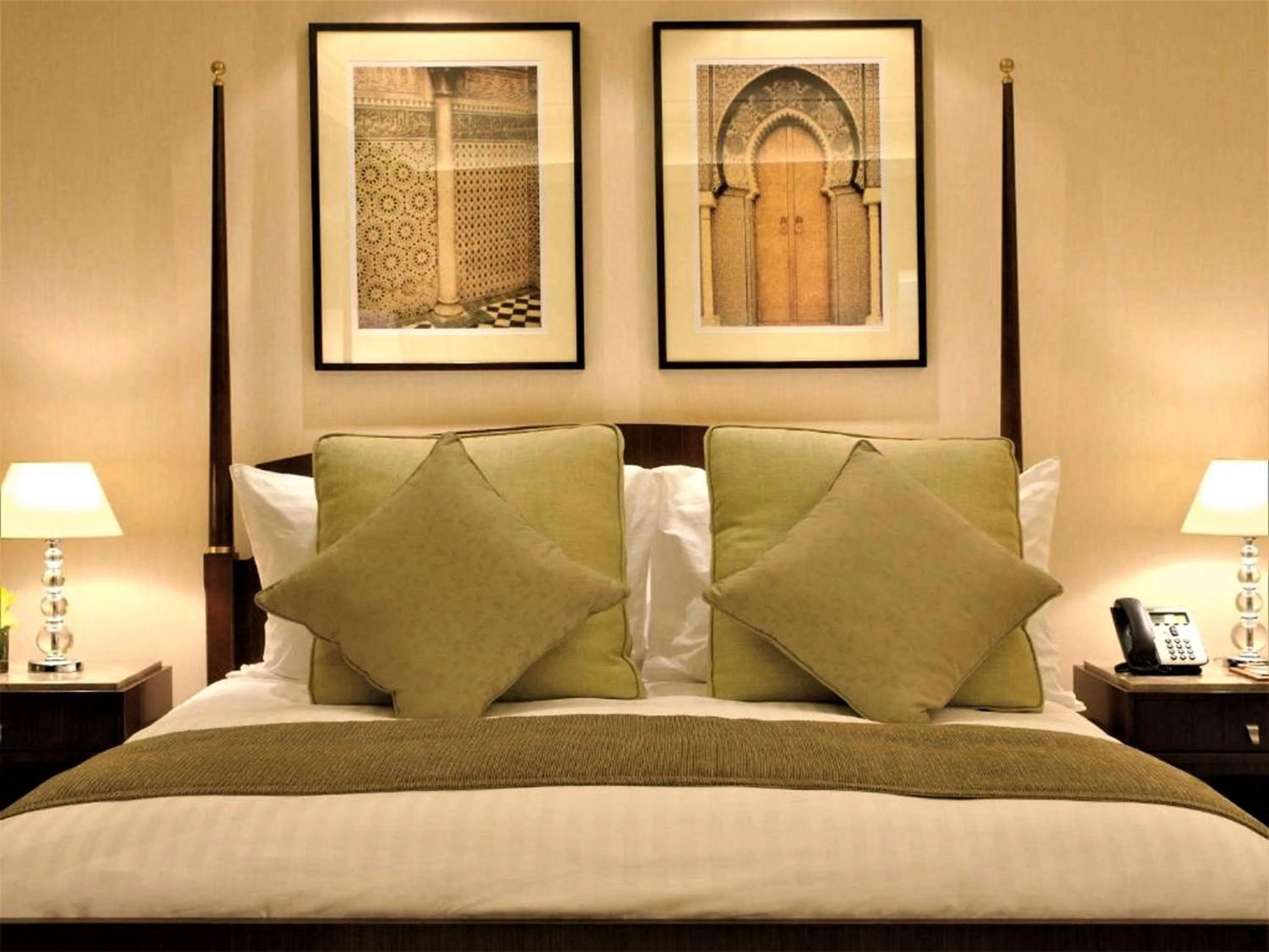 On site, Bed in Mövenpick Hotel Al Khobar