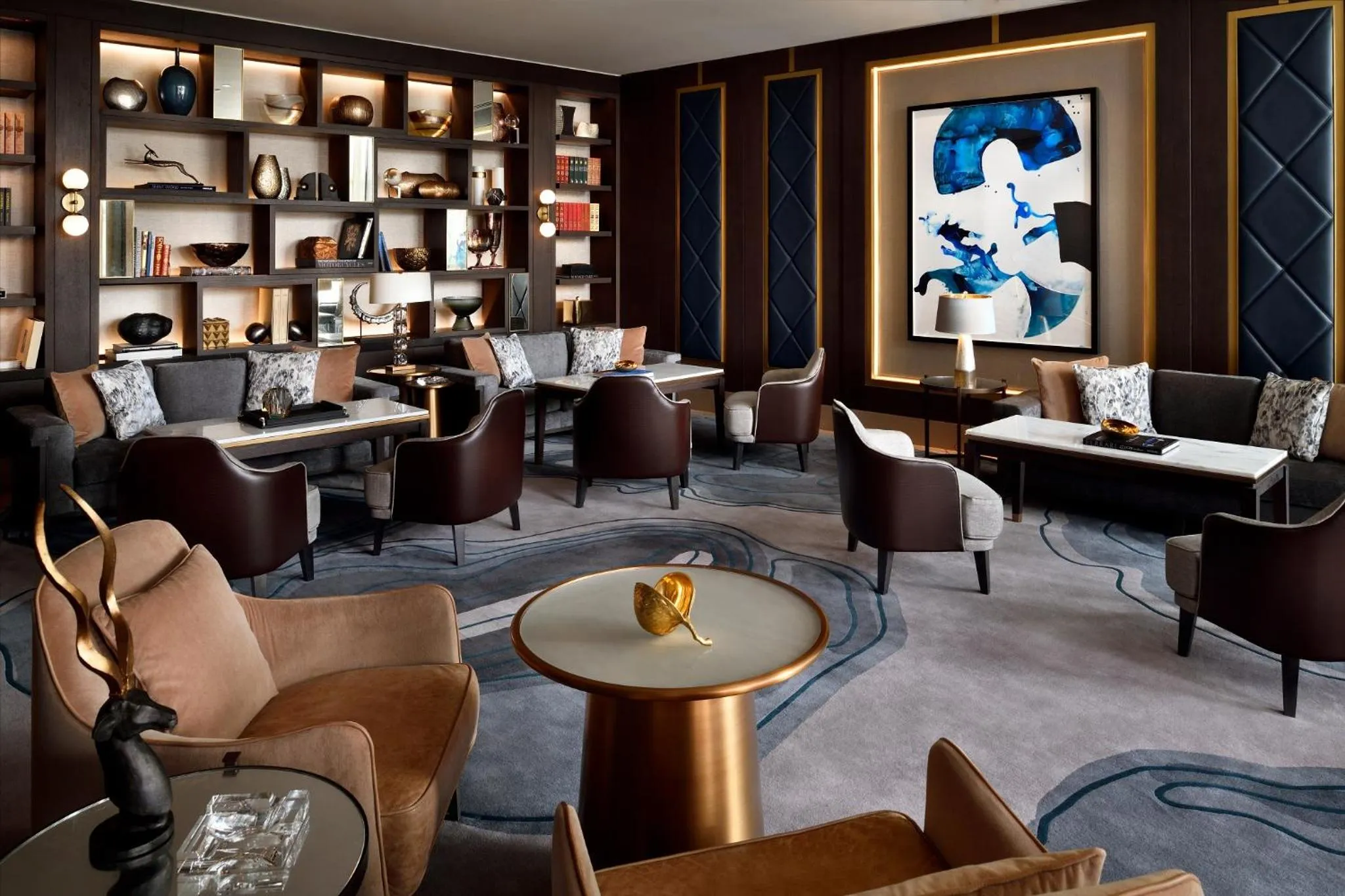 Lounge or bar in Address Downtown