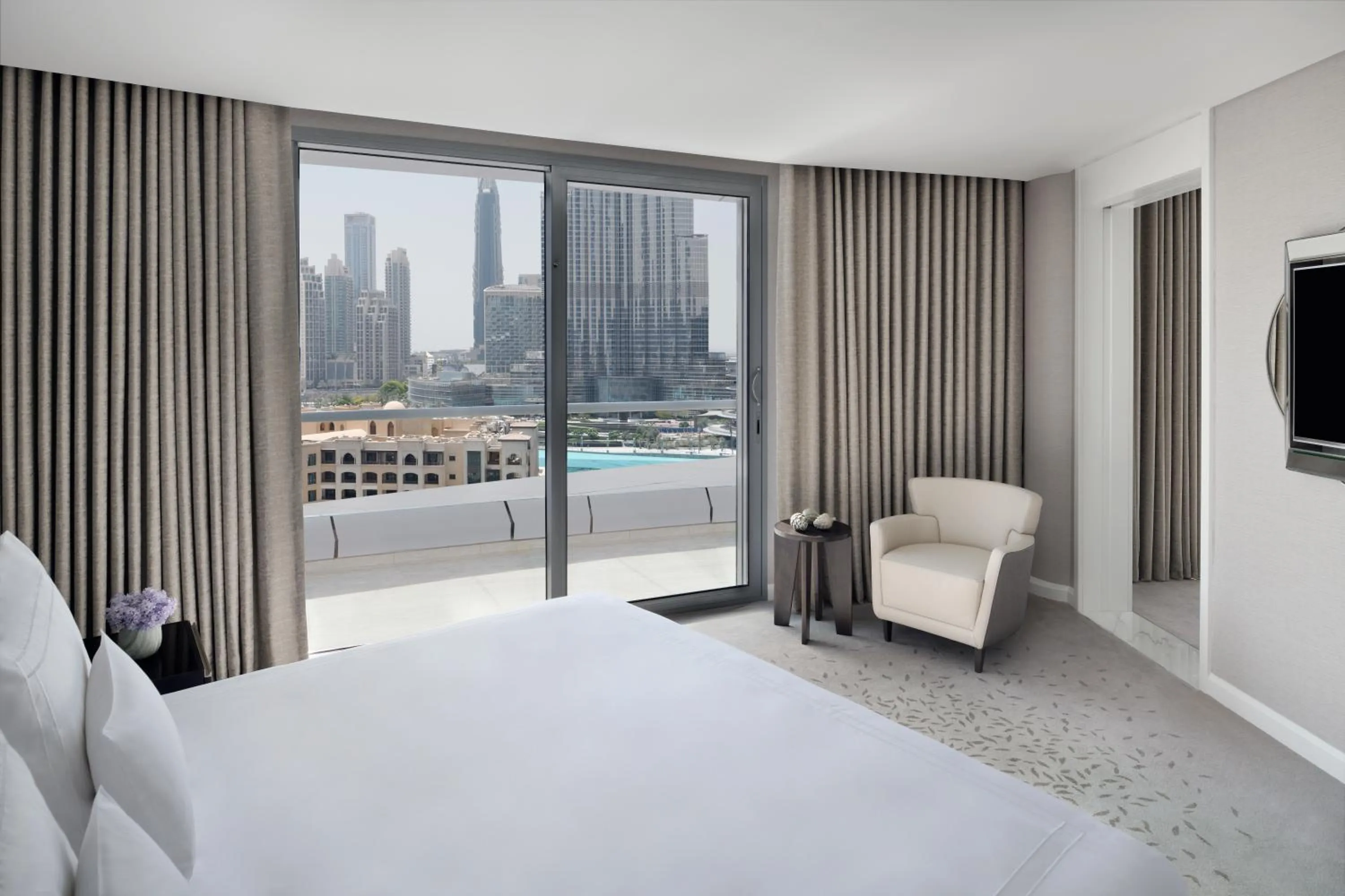 Bedroom, Bed in Address Downtown