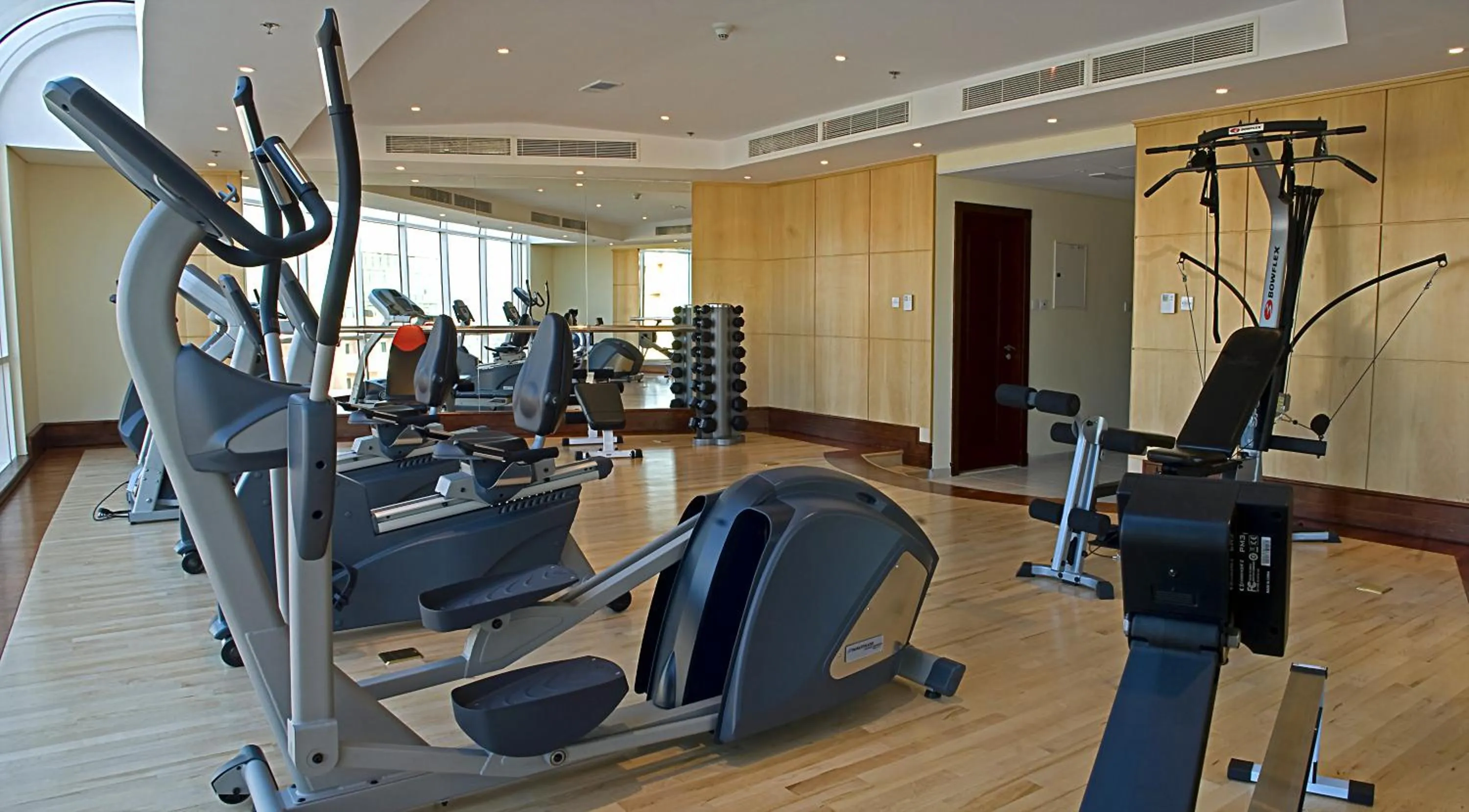 Fitness centre/facilities in Chelsea Gardens Hotel Apartment