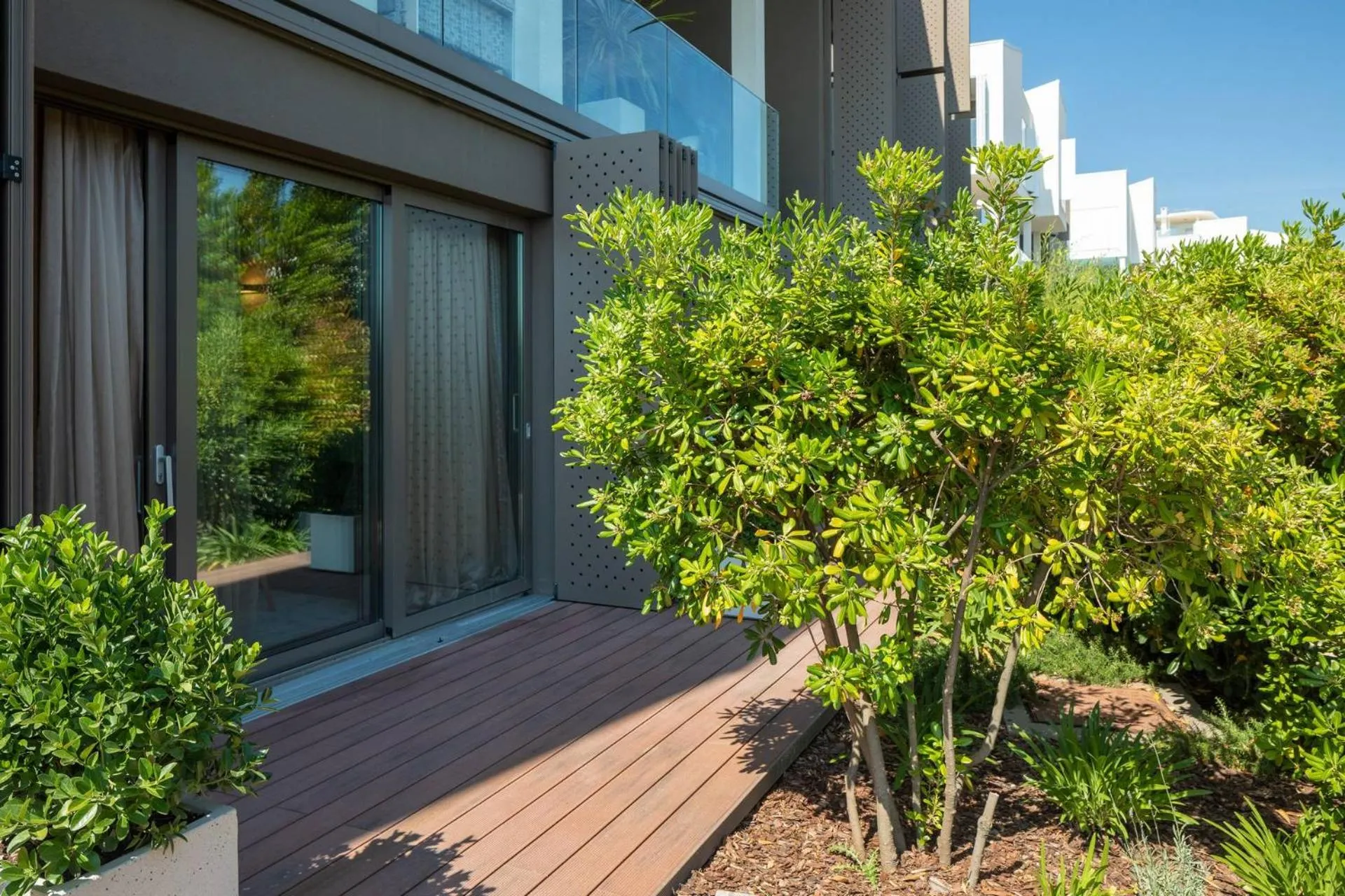 Garden in Dedaj Resort - Villa Tina