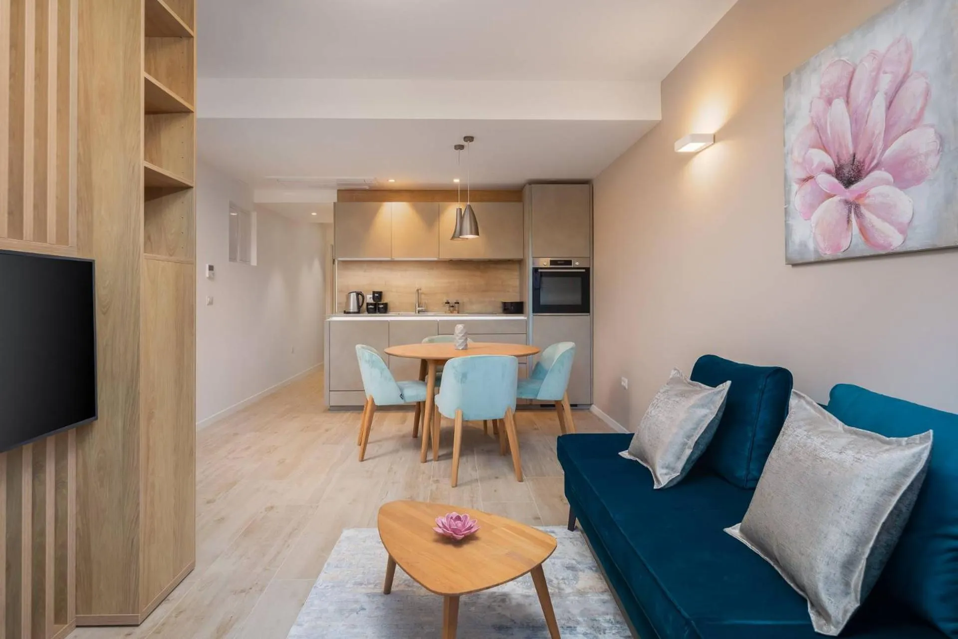 Kitchen or kitchenette in Dedaj Resort - Villa Tina