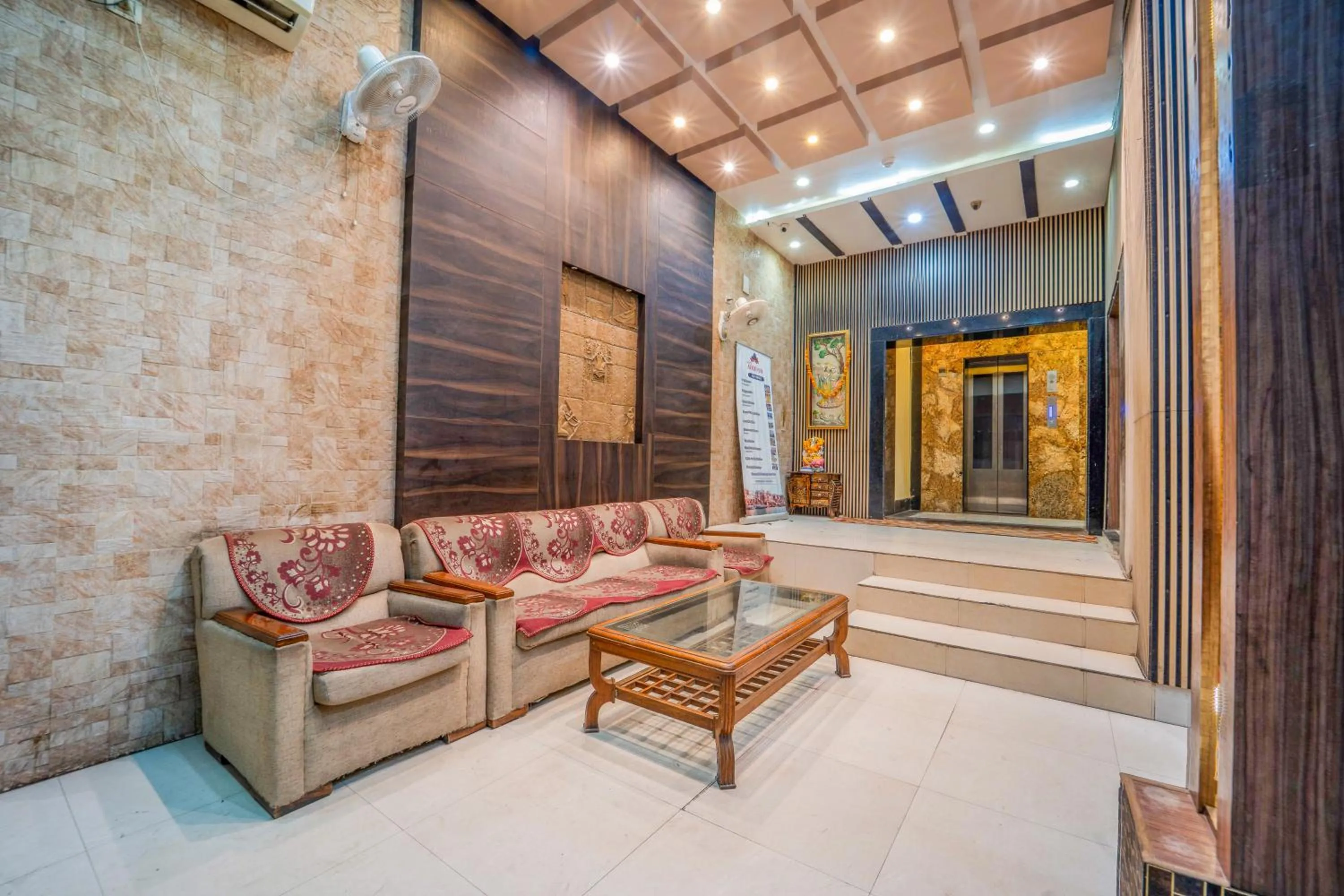 Lobby or reception in HOTEL AUGUSTO