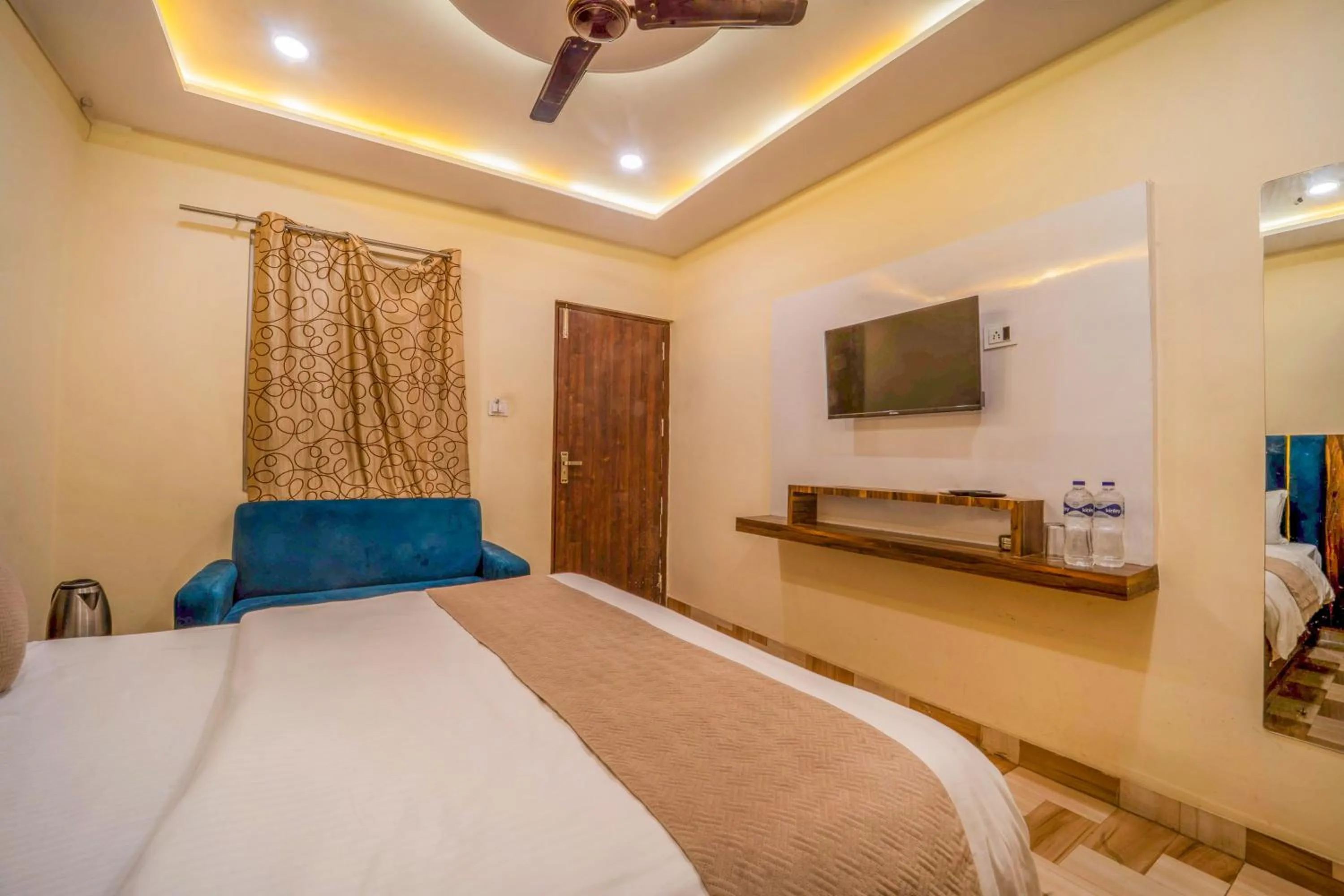 Bedroom, Bed in HOTEL AUGUSTO