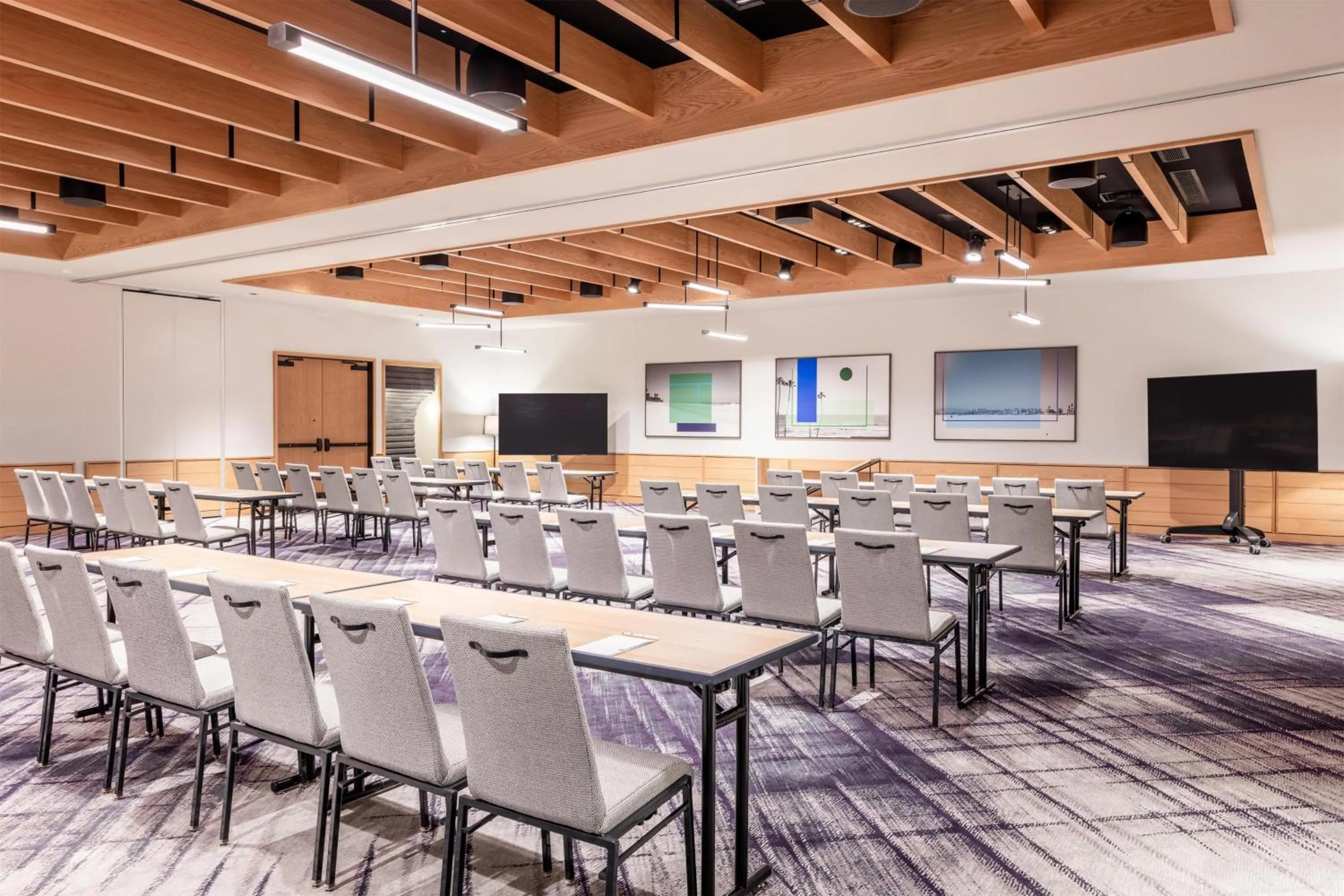 Lobby or reception in The Shay, a Destination by Hyatt