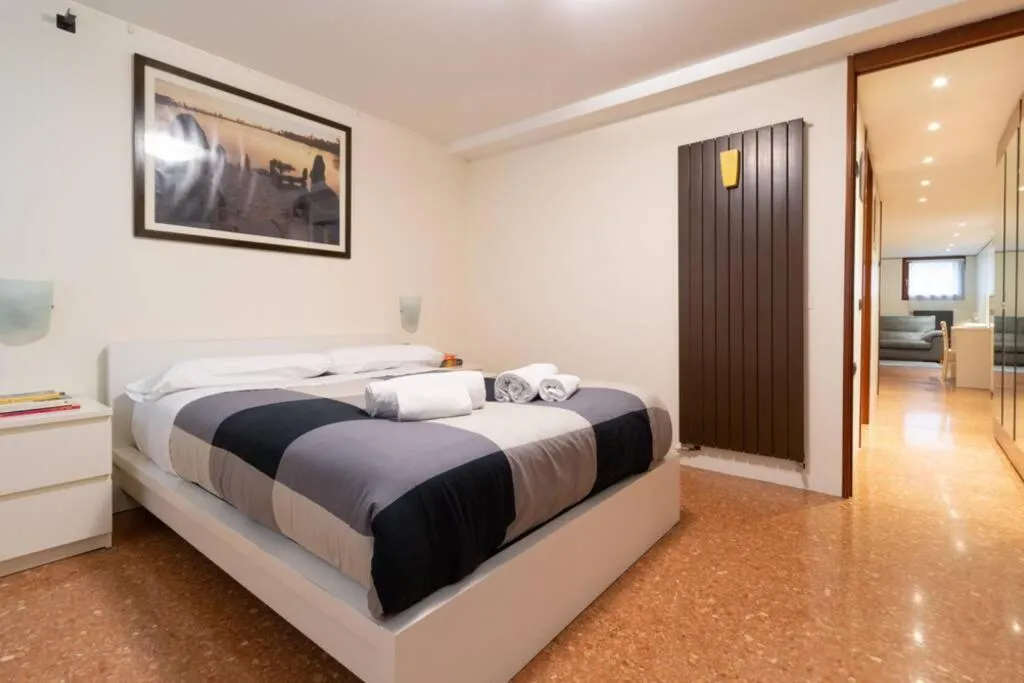 Photo of the whole room, Bed in The Zen House Apartment