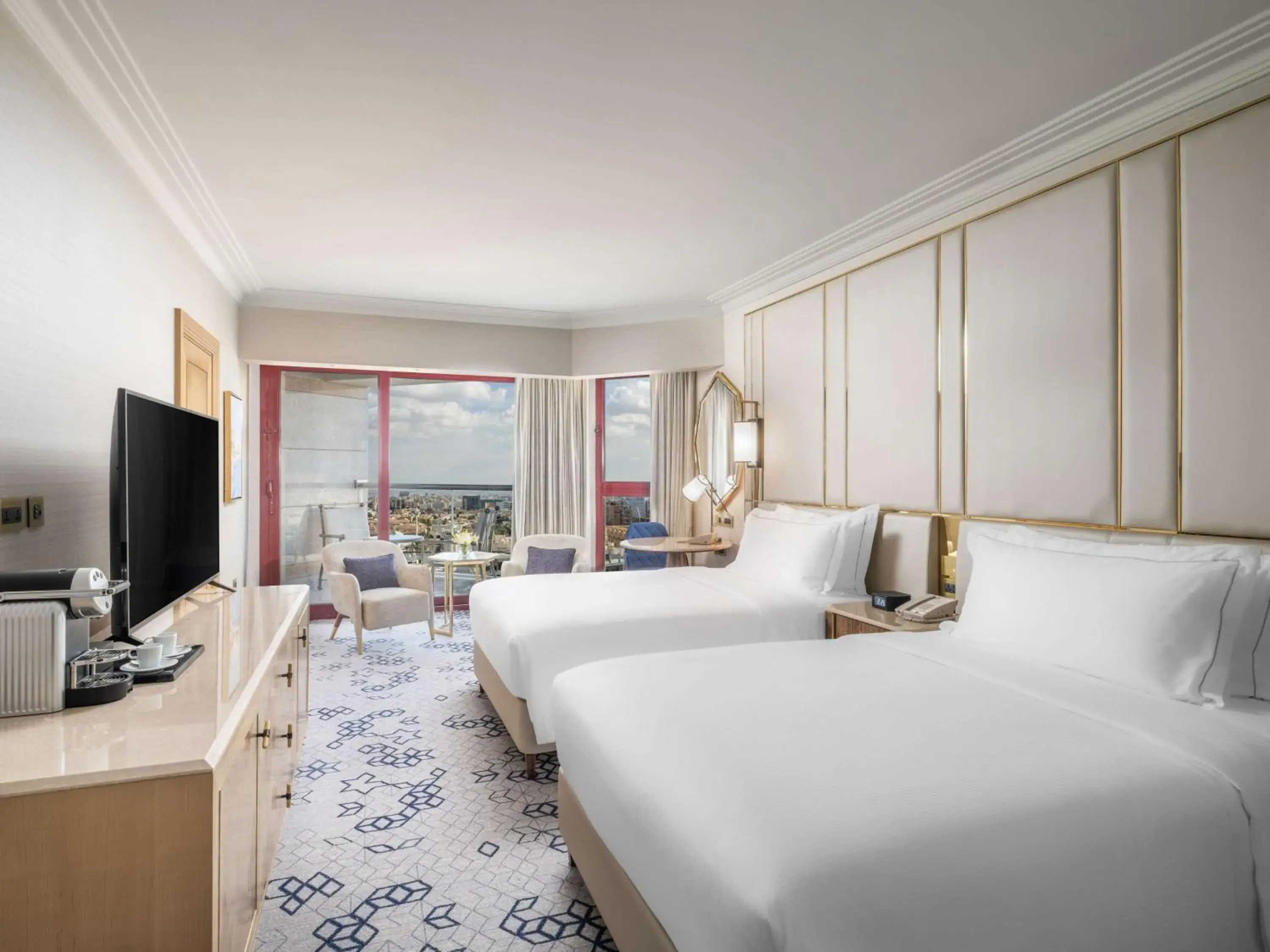 Executive Twin Room with City View - Lounge Access in Jeddah Hilton Executive Twin Room with City View - Lounge Access in Jeddah Hilton