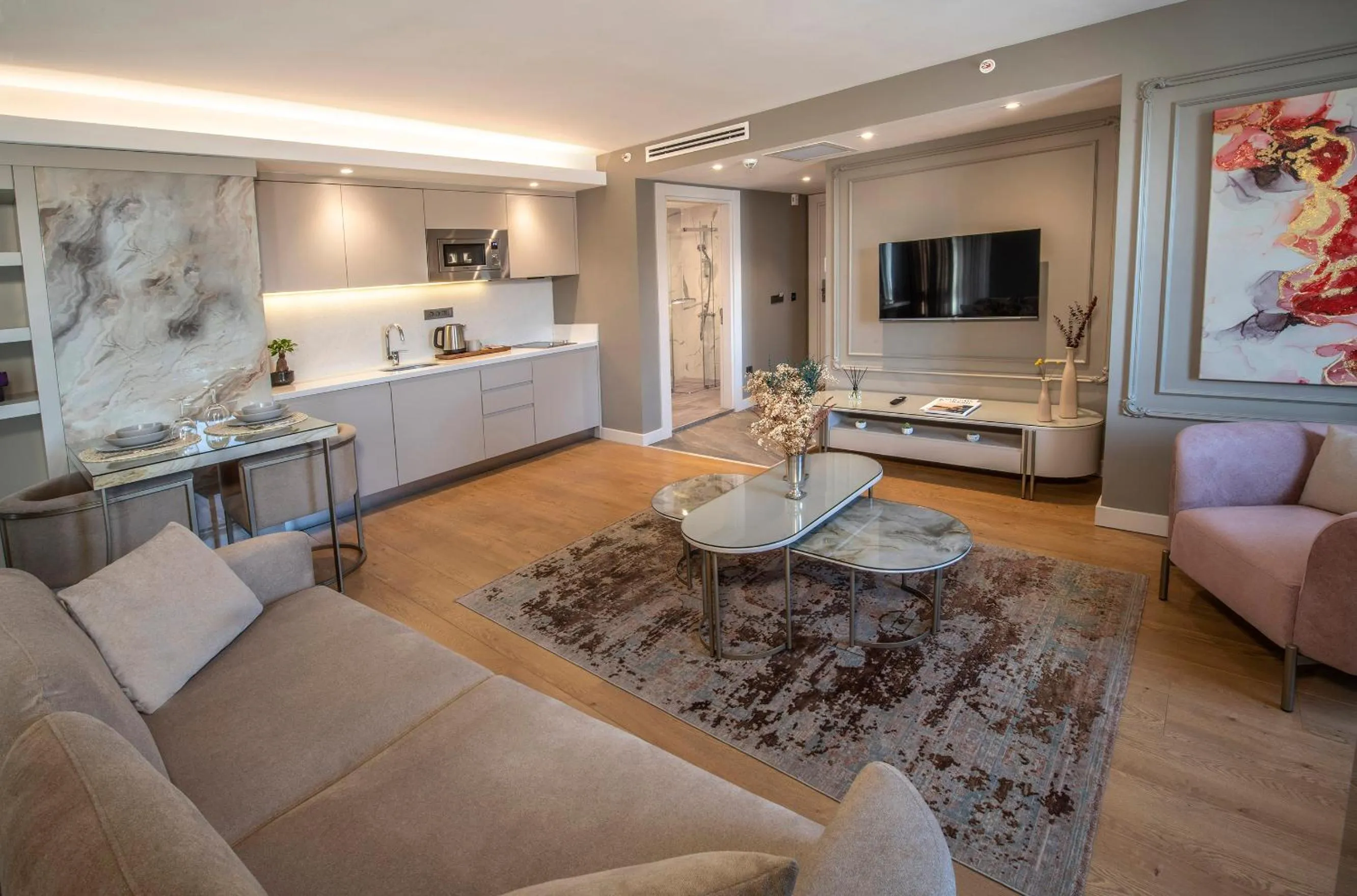 TV and multimedia in Valente Suites&Hotel