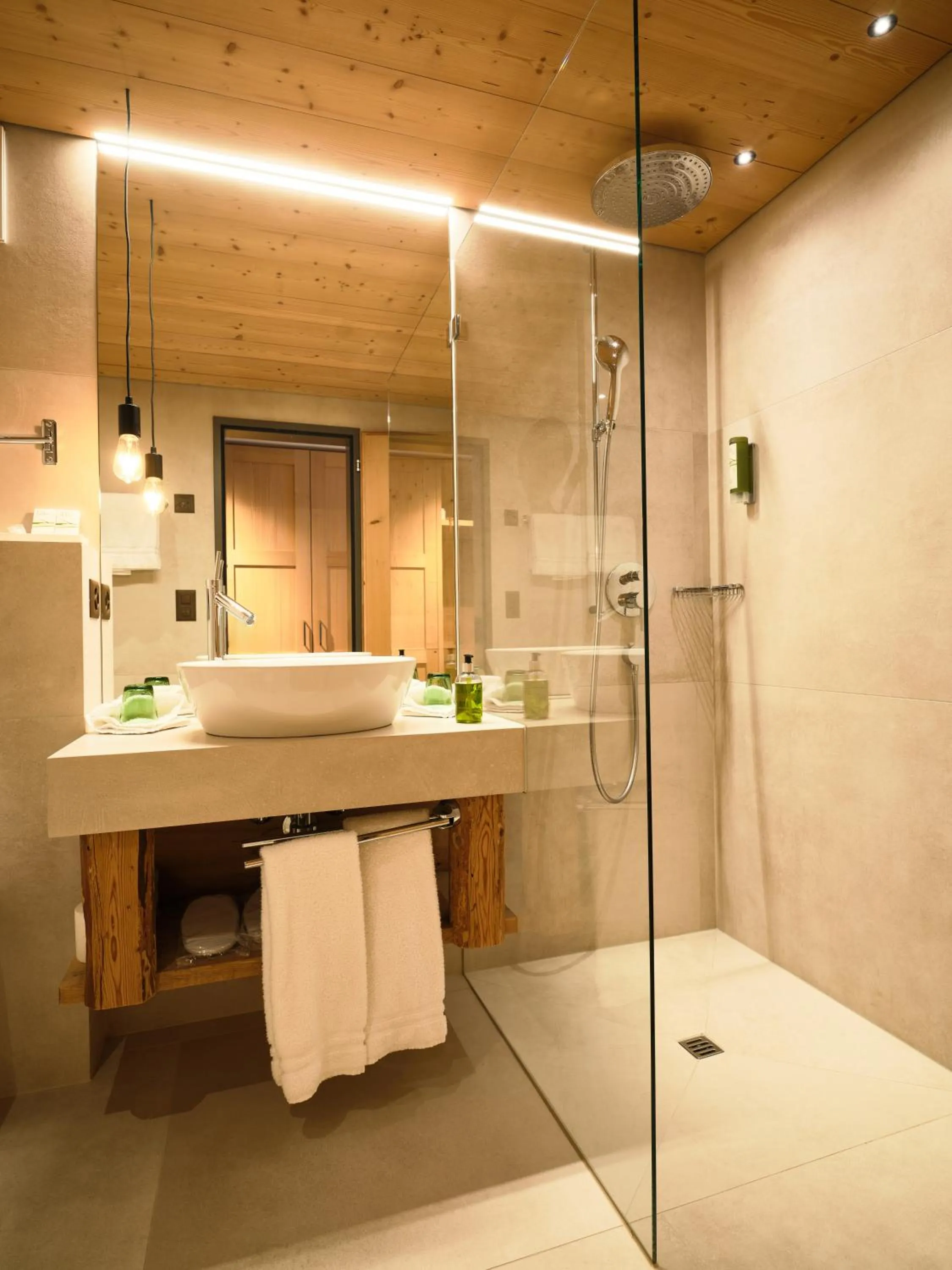 Bathroom in Hotel Le Grand Chalet Gstaad