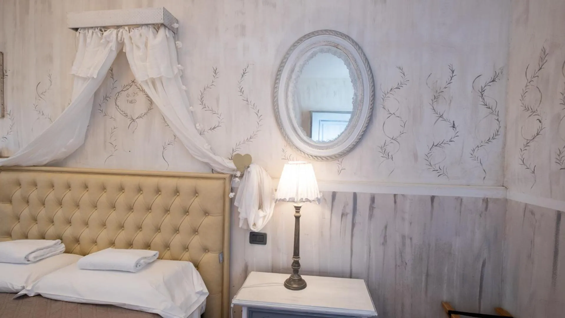 furniture, Bed in Il Castagnolo Country B&B