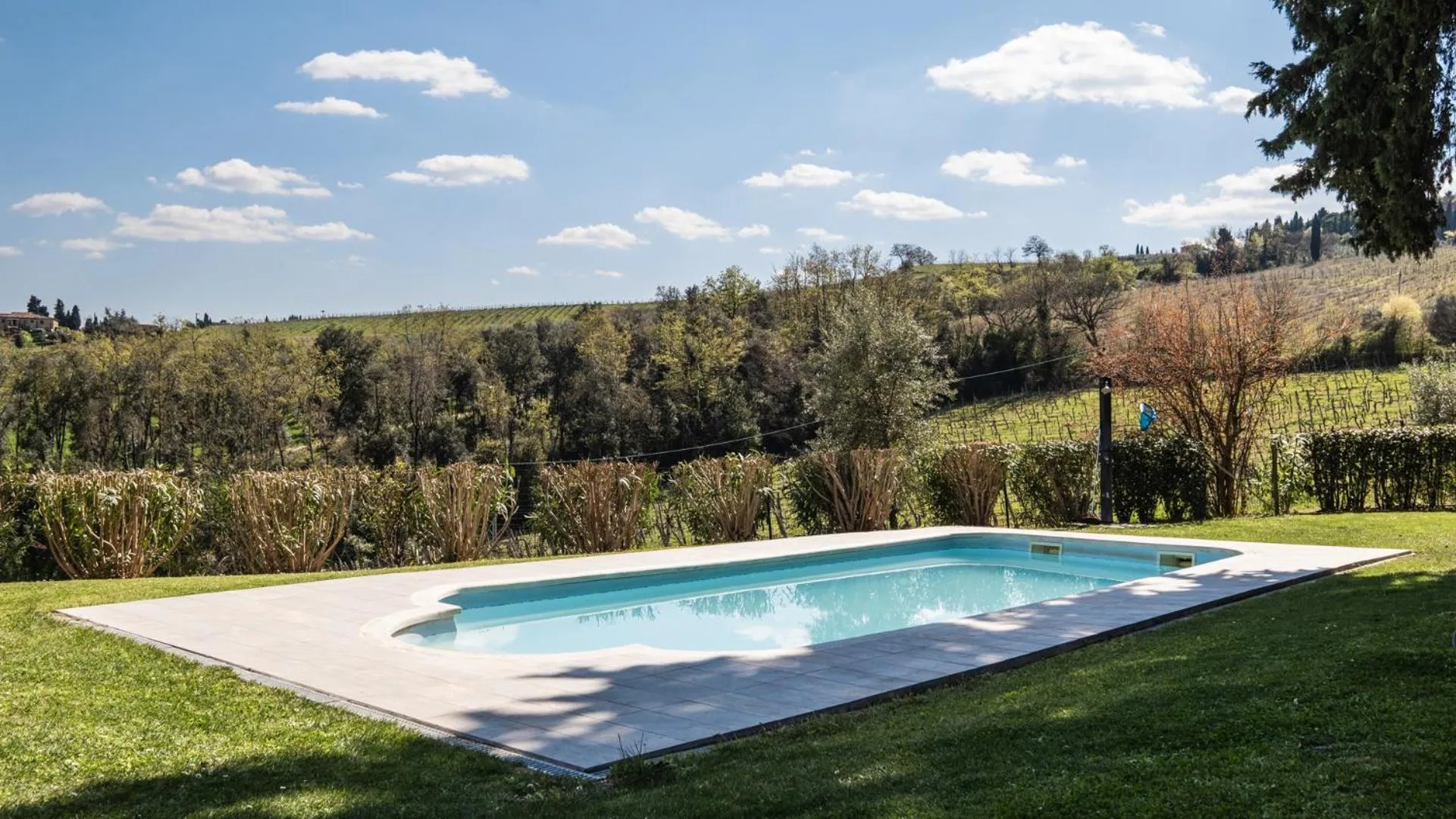 Swimming pool in Il Castagnolo Country B&B