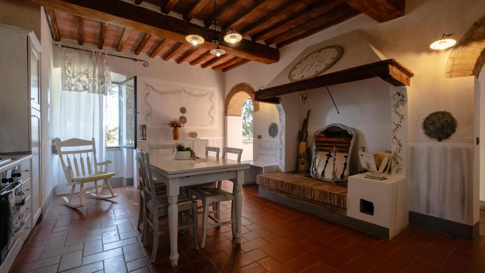 kitchen in Il Castagnolo Country B&B