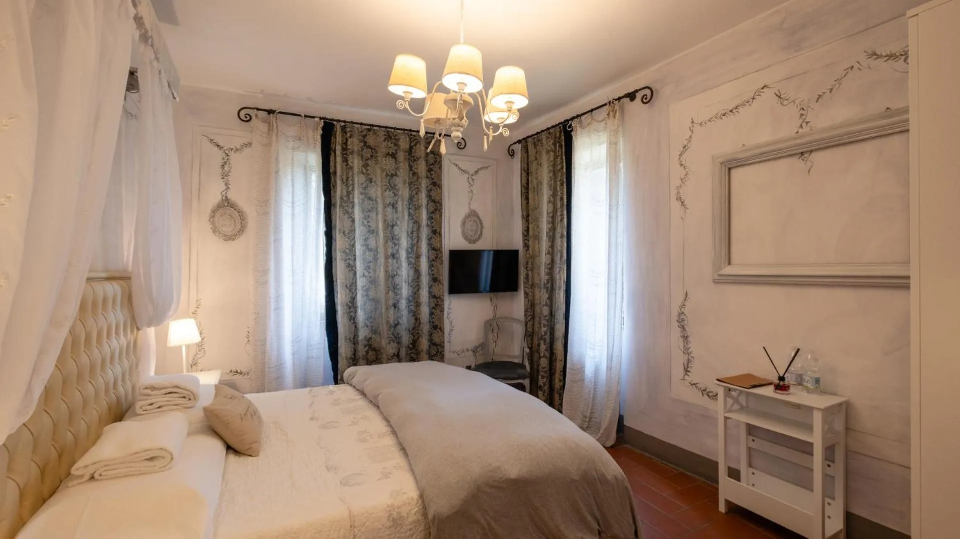 Bedroom, Bed in Il Castagnolo Country B&B