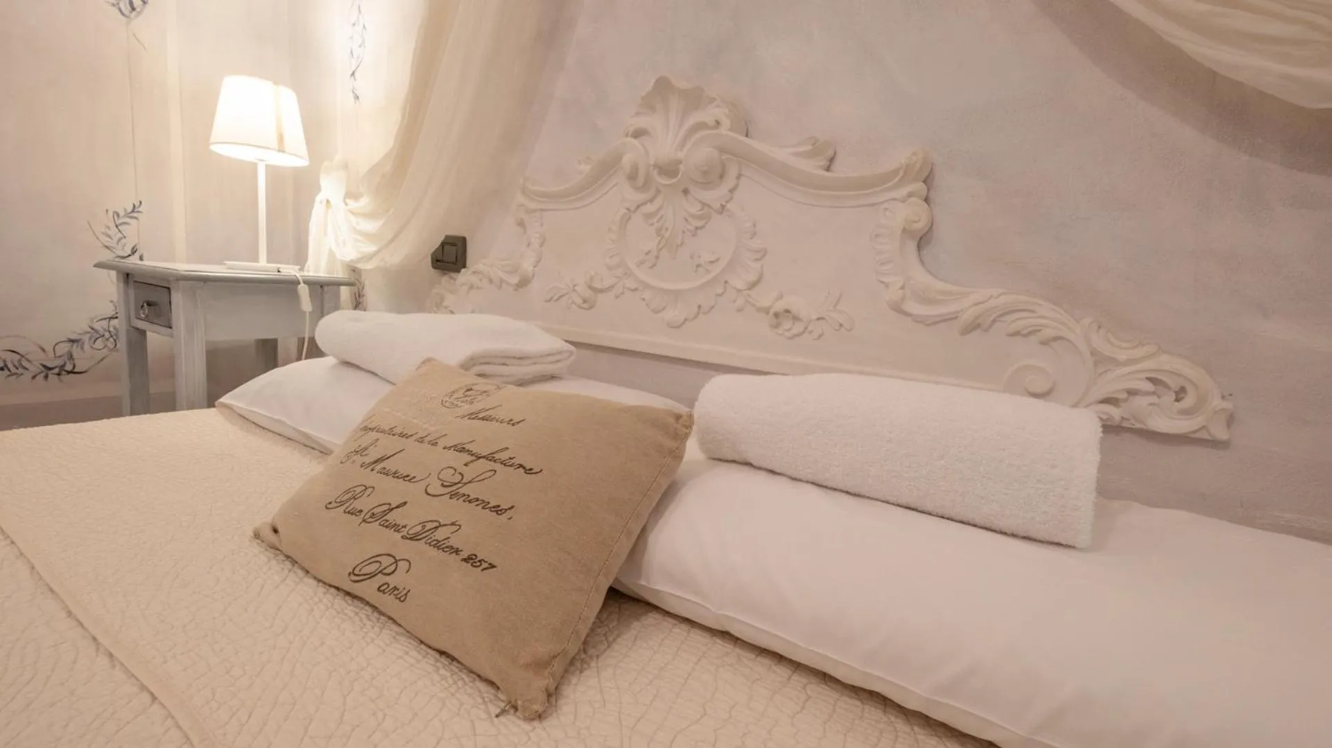 furniture, Bed in Il Castagnolo Country B&B