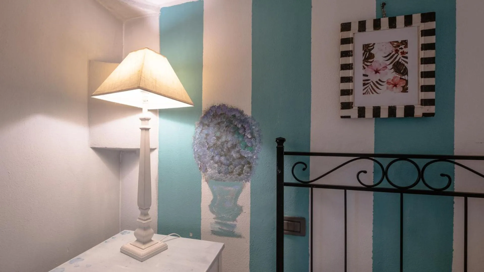 furniture in Il Castagnolo Country B&B