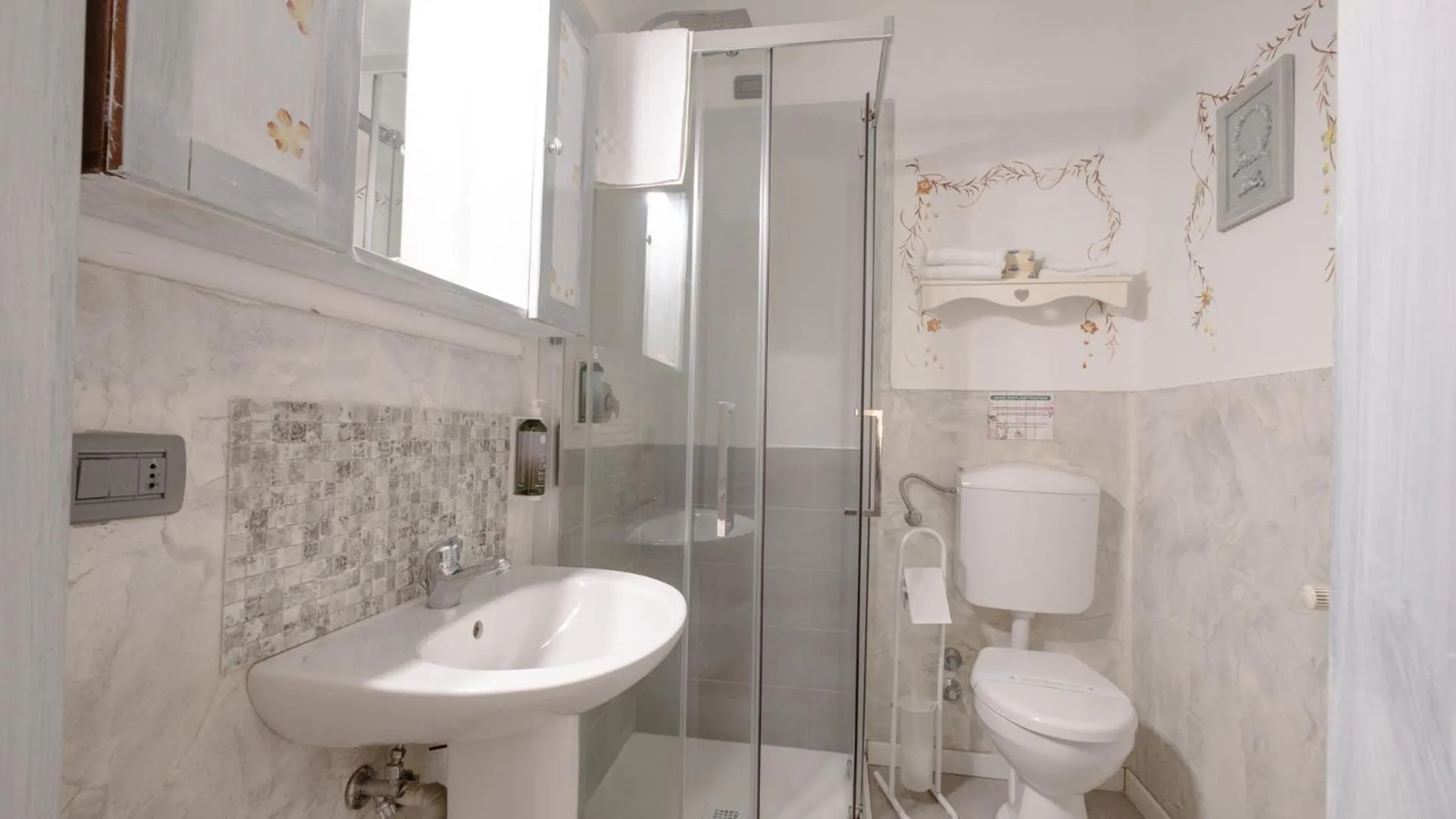 Bathroom in Il Castagnolo Country B&B