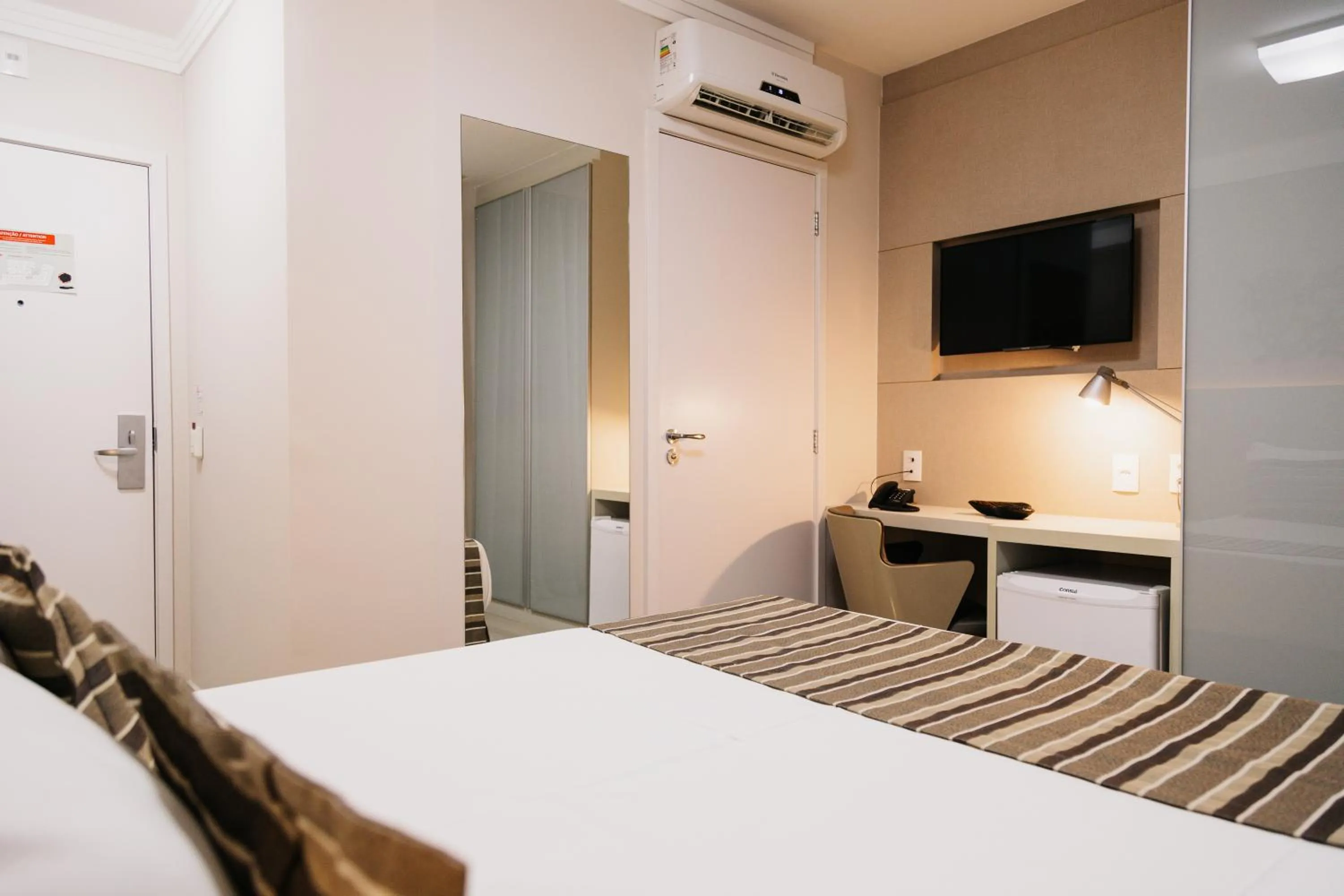 Bedroom, Bed in Lagoon Prime Hotel