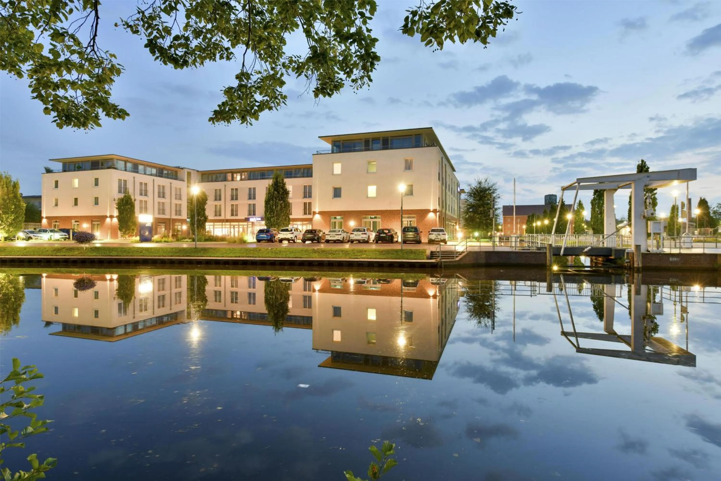 Property building in Best Western Plus Hotel Papenburg