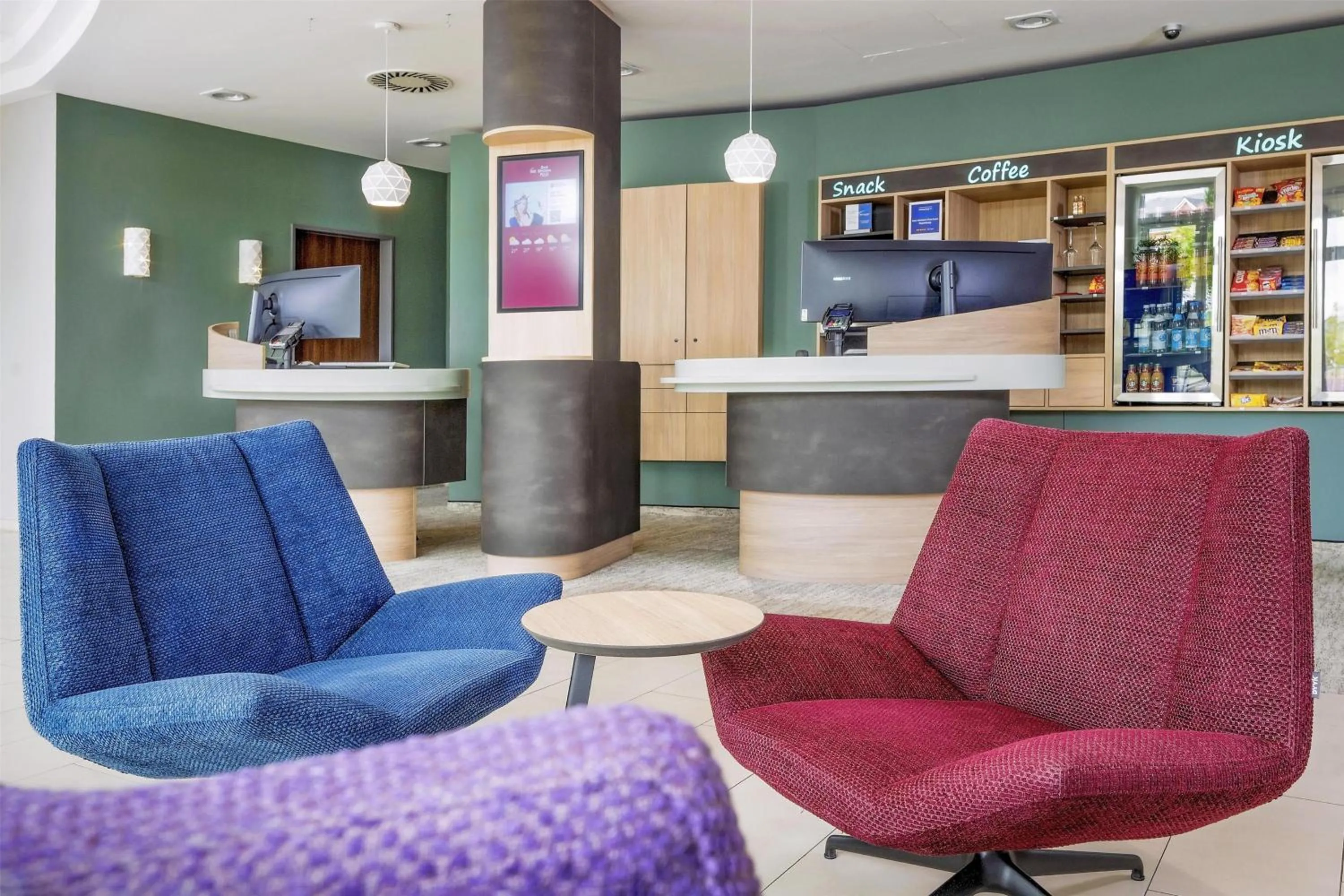 Lobby or reception in Best Western Plus Hotel Papenburg