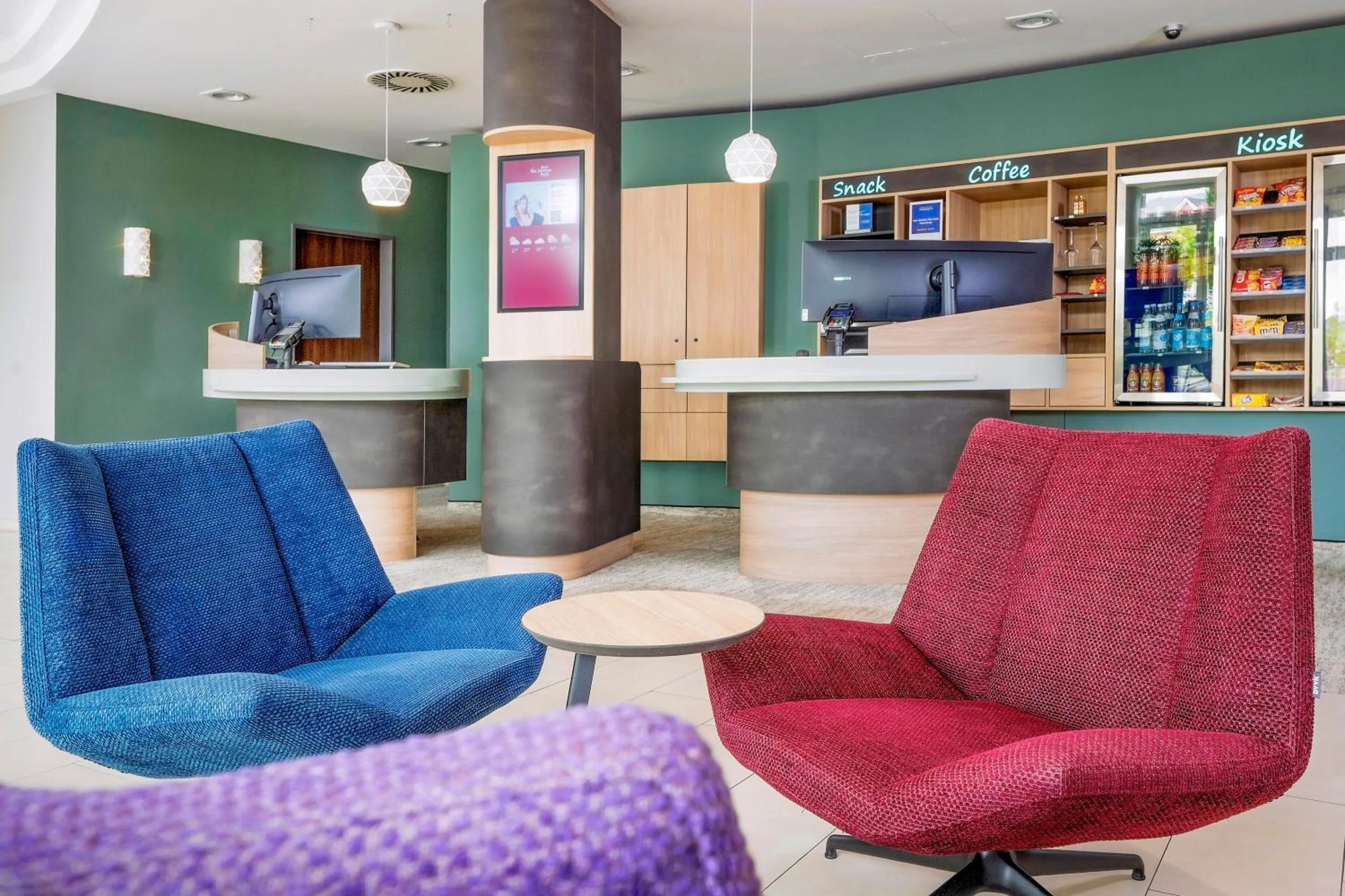 Lobby or reception in Best Western Plus Hotel Papenburg