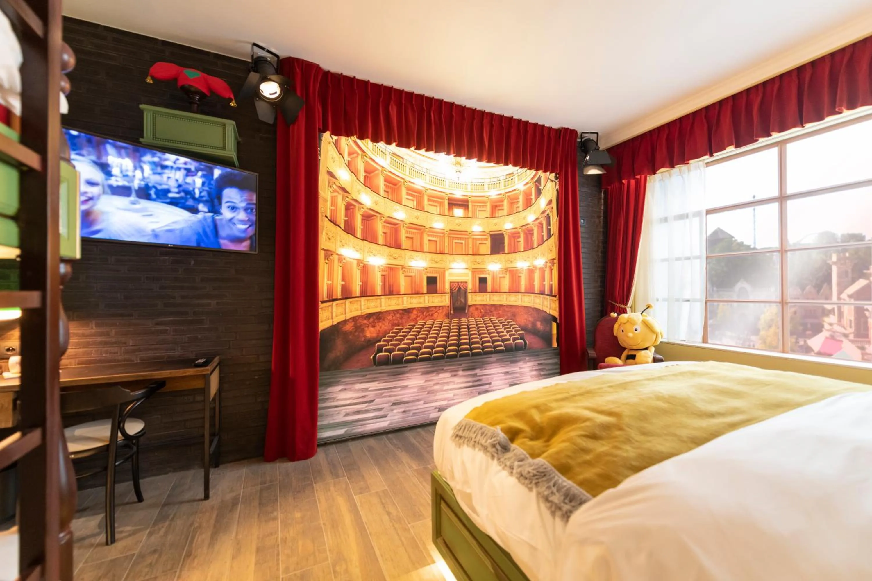 Bed in Theater Hotel