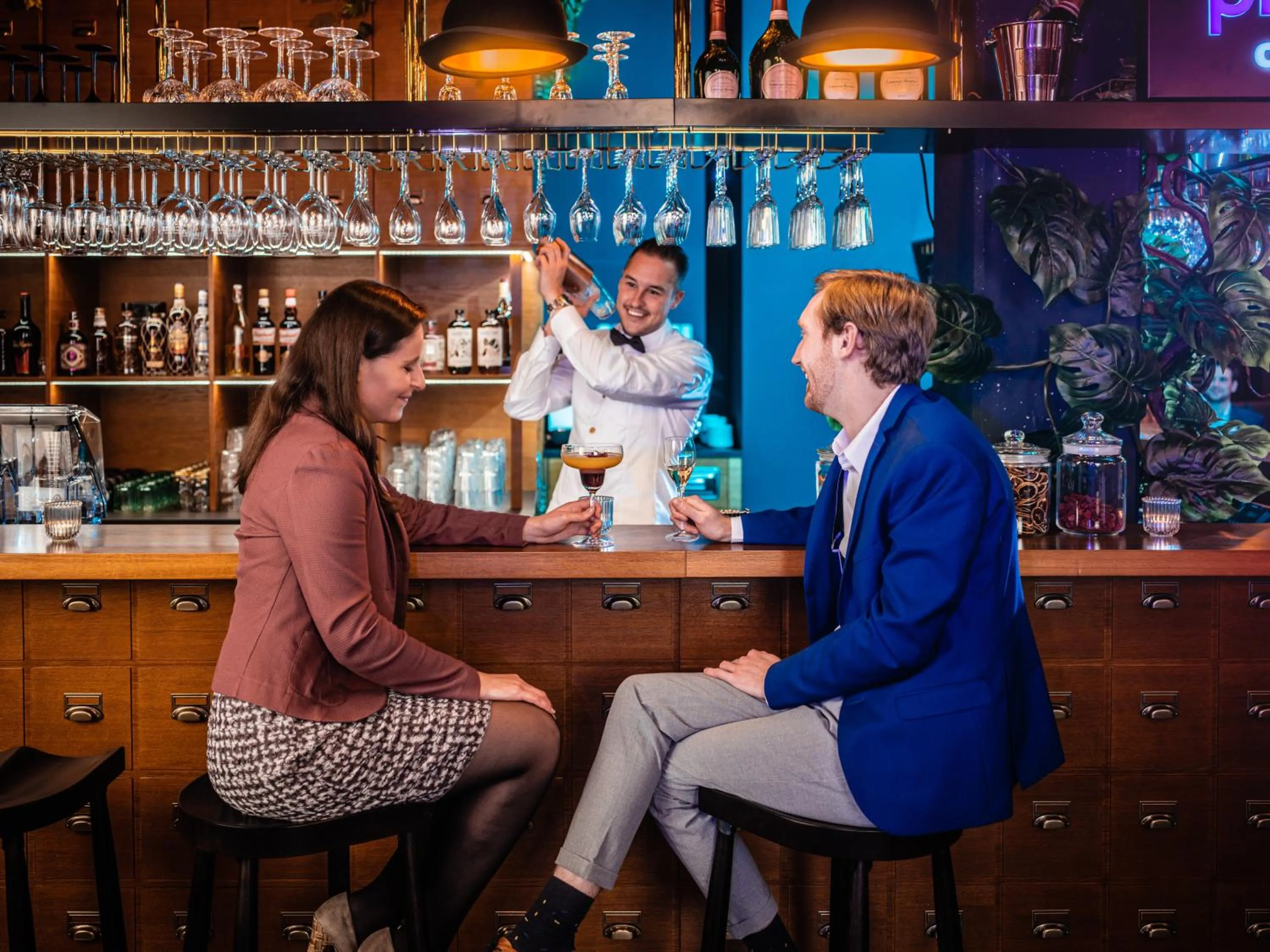 Lounge or bar in Theater Hotel