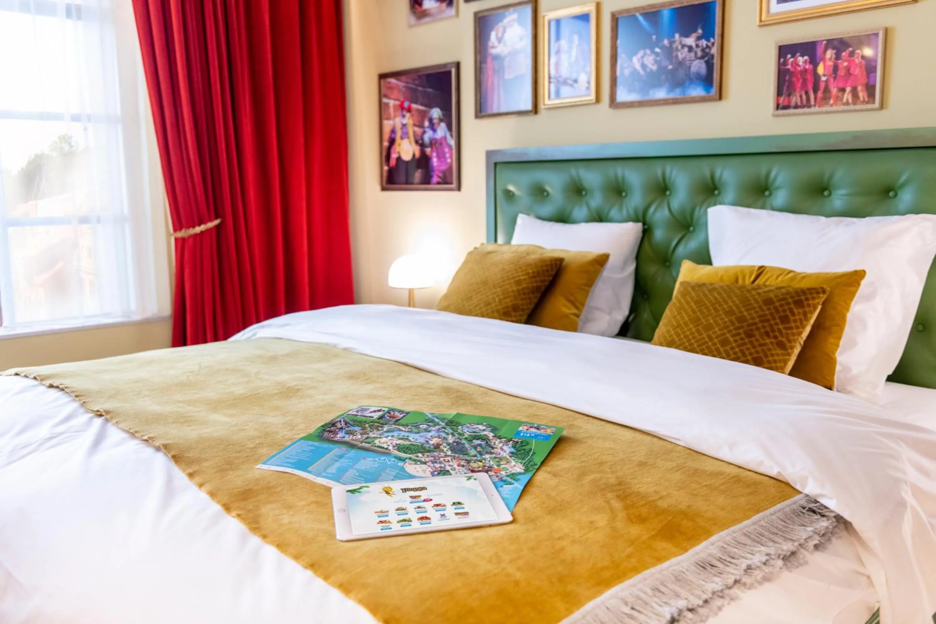 Bed in Theater Hotel