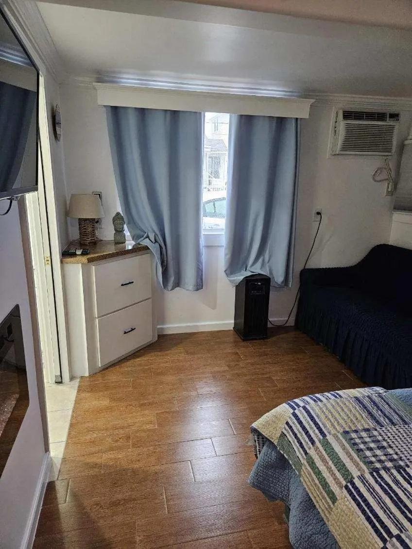 Bed in White Cap Village Unit 6