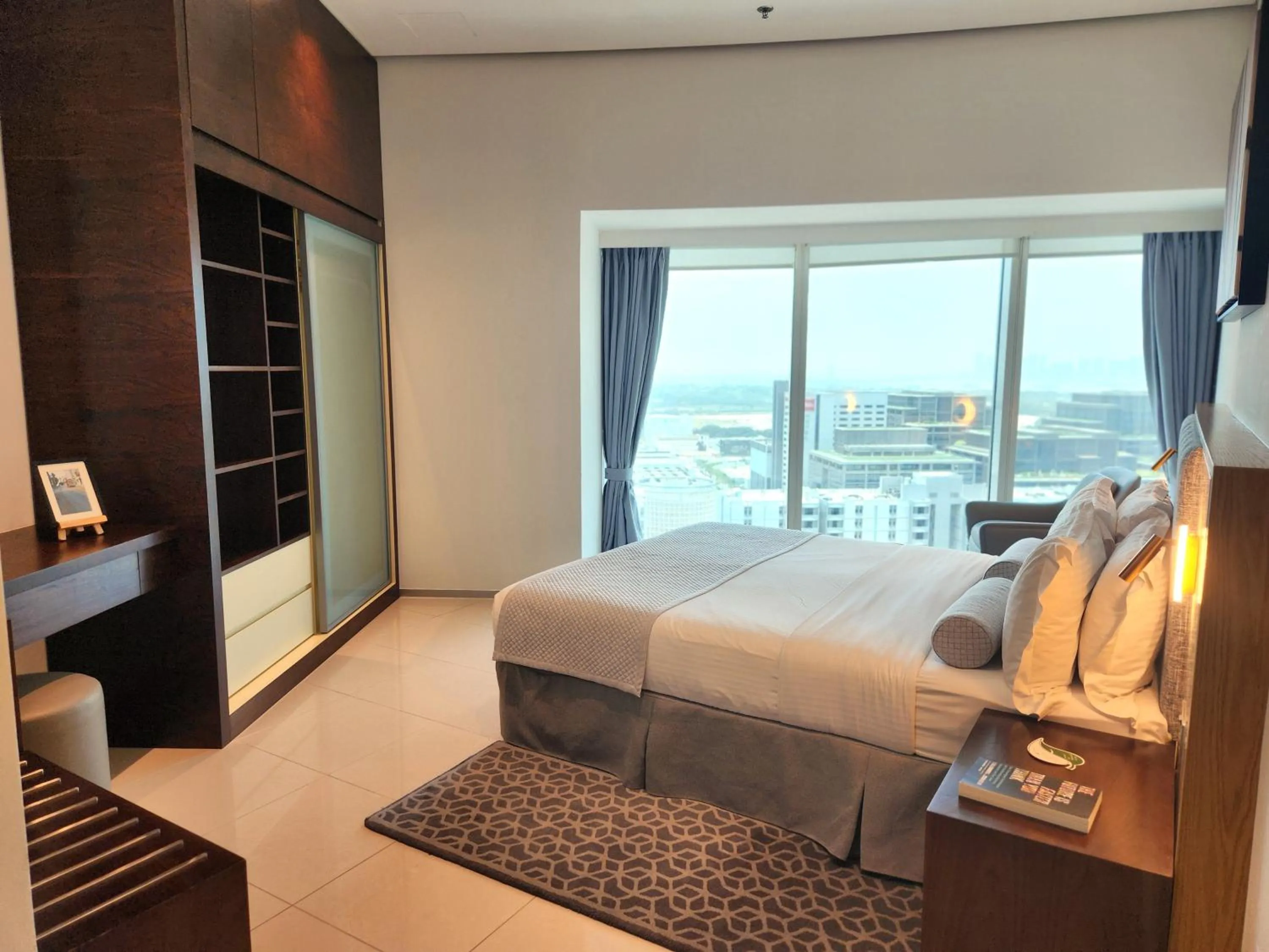 Bed in Ascott Park Place Dubai