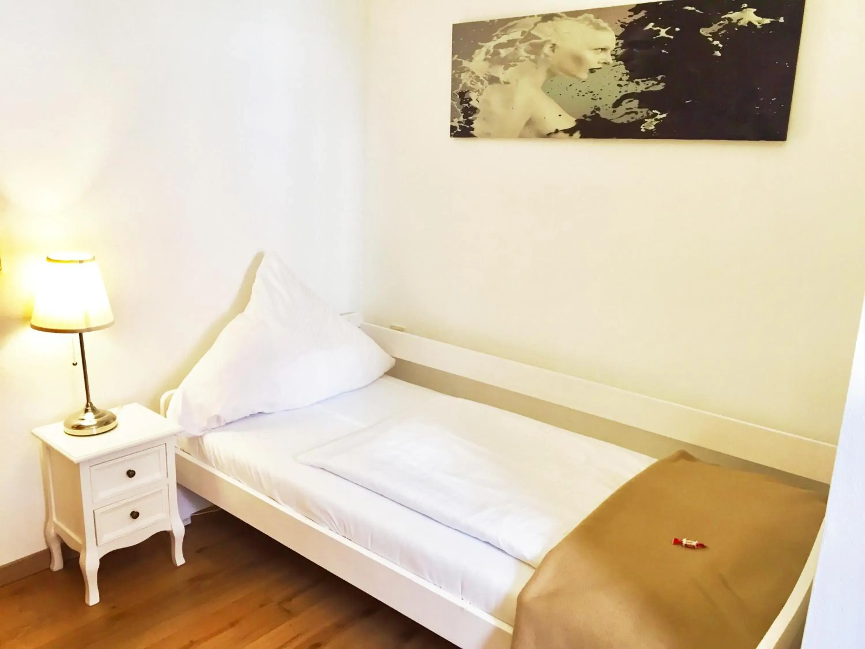 Classic Single Room - single occupancy in Anker Self-Check-In Hotel Classic Single Room - single occupancy in Anker Self-Check-In Hotel