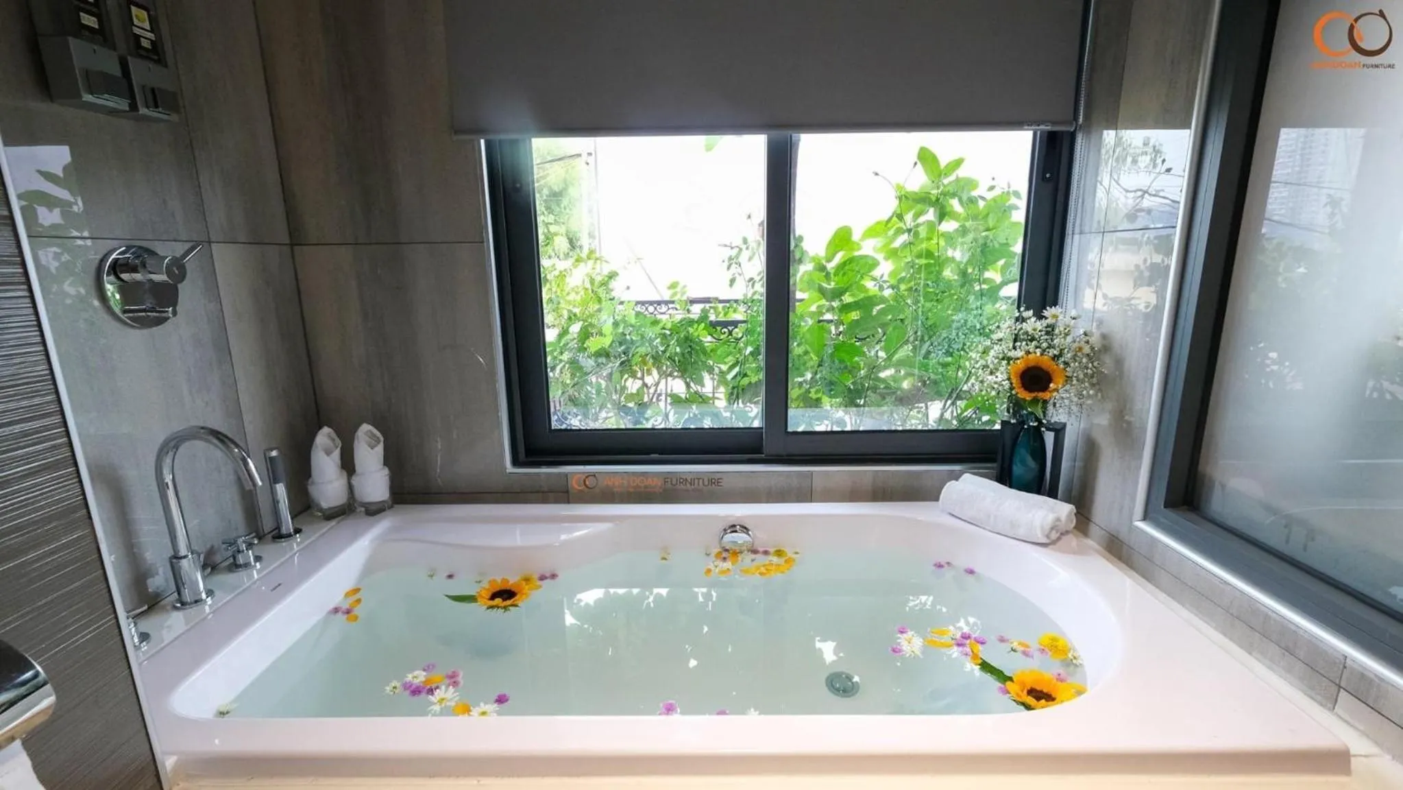 Oriana Hotel & Apartment