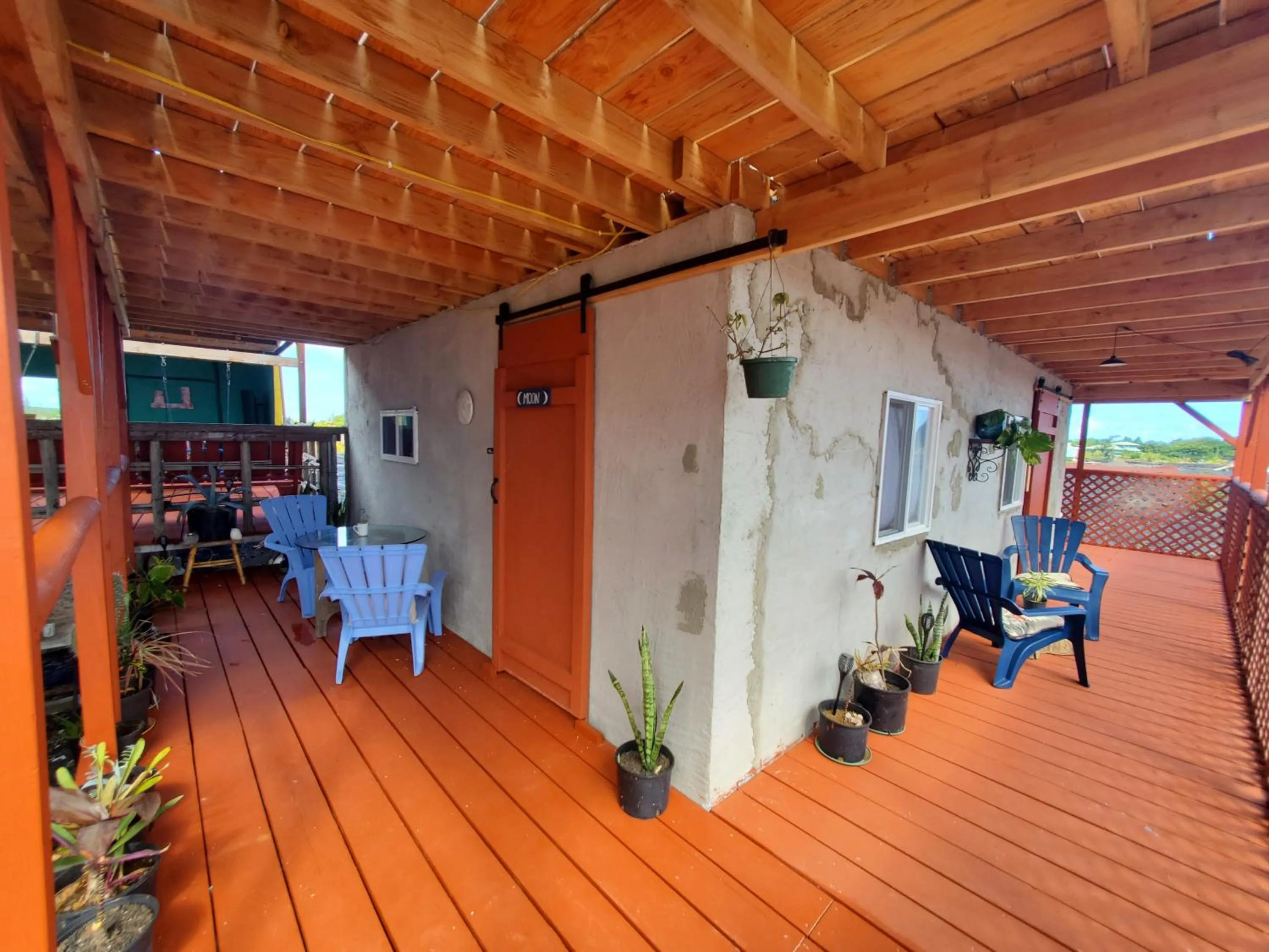 Property building in Open Gate Hostel Hawaii