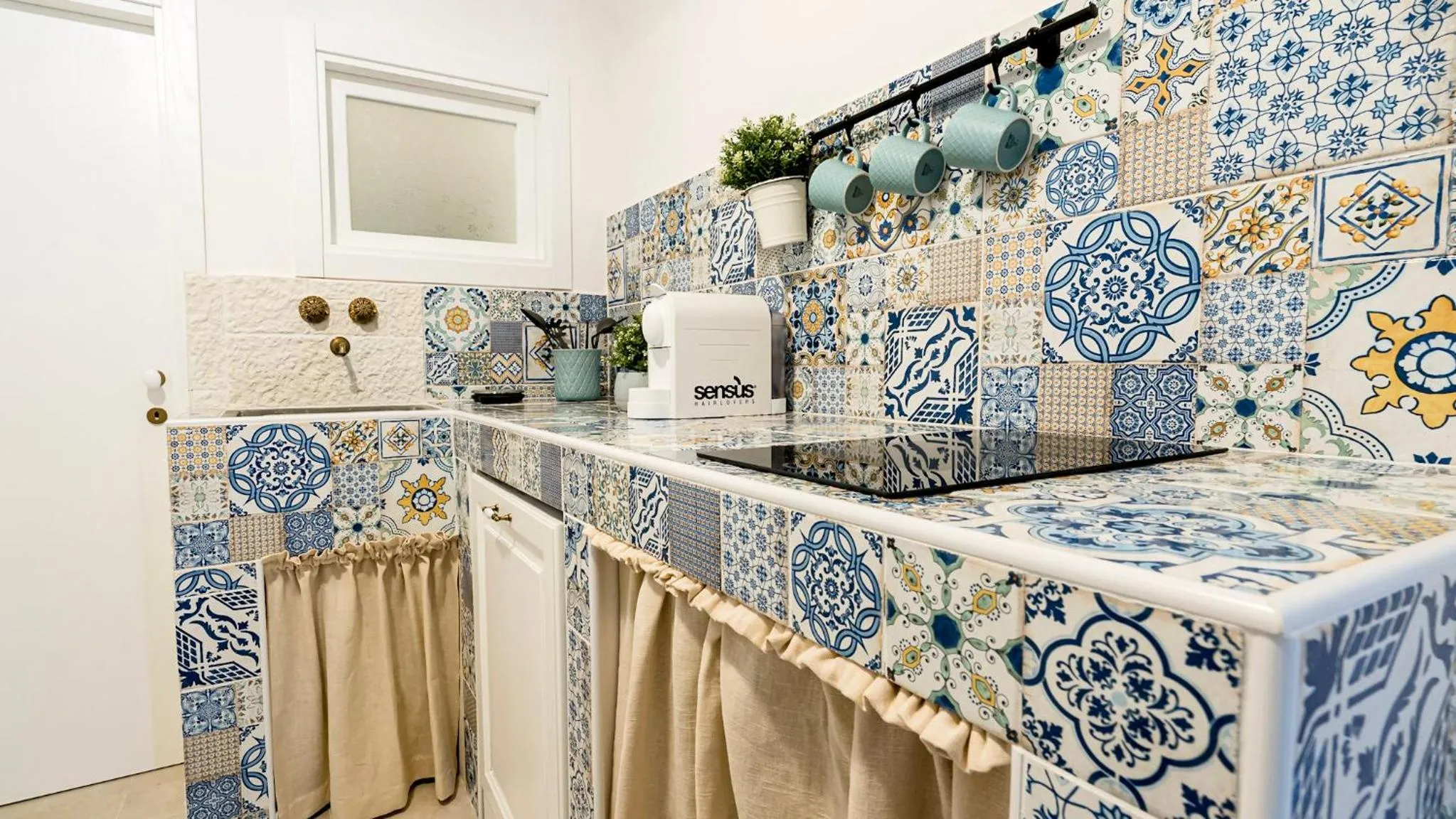 Piccola Luna Cozy Home