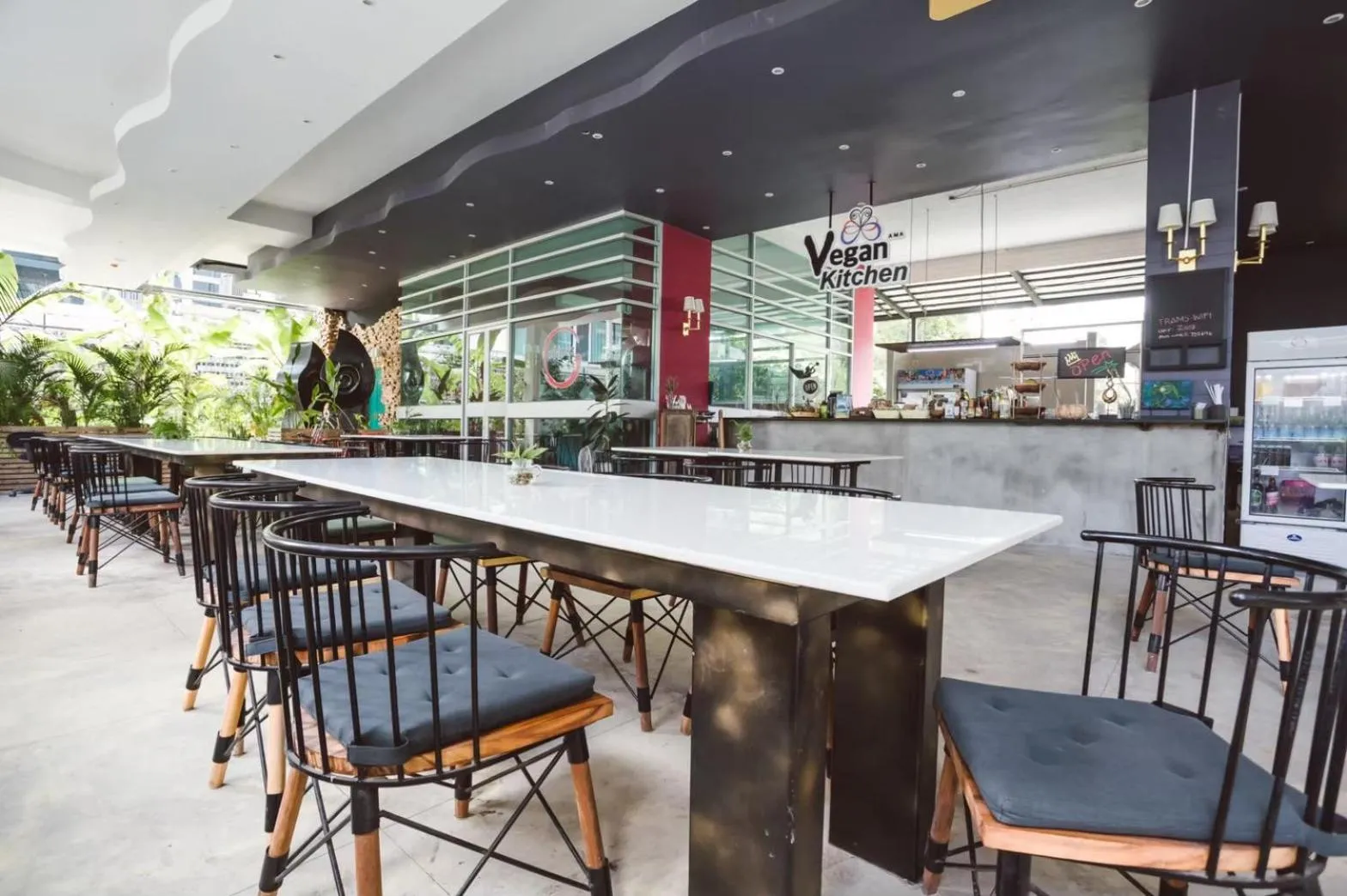 Restaurant/places to eat in Zotel