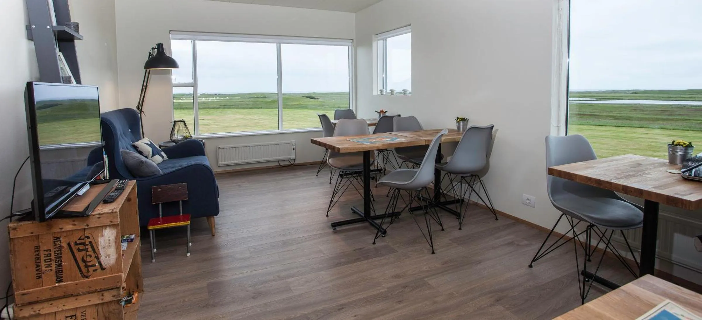 Breakfast in Farmhouse Lodge