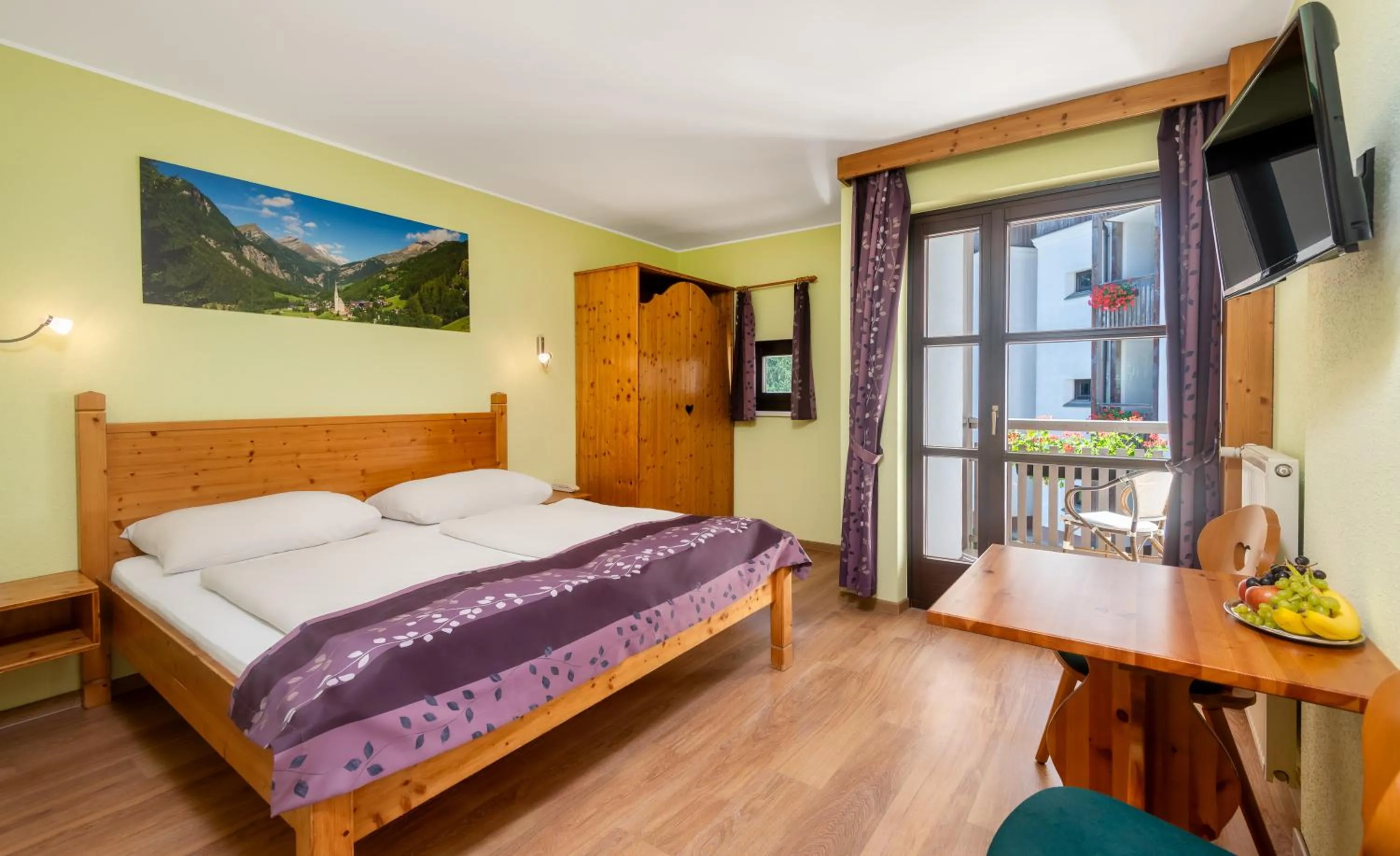 Photo of the whole room, Bed in Sporthotel Heiligenblut