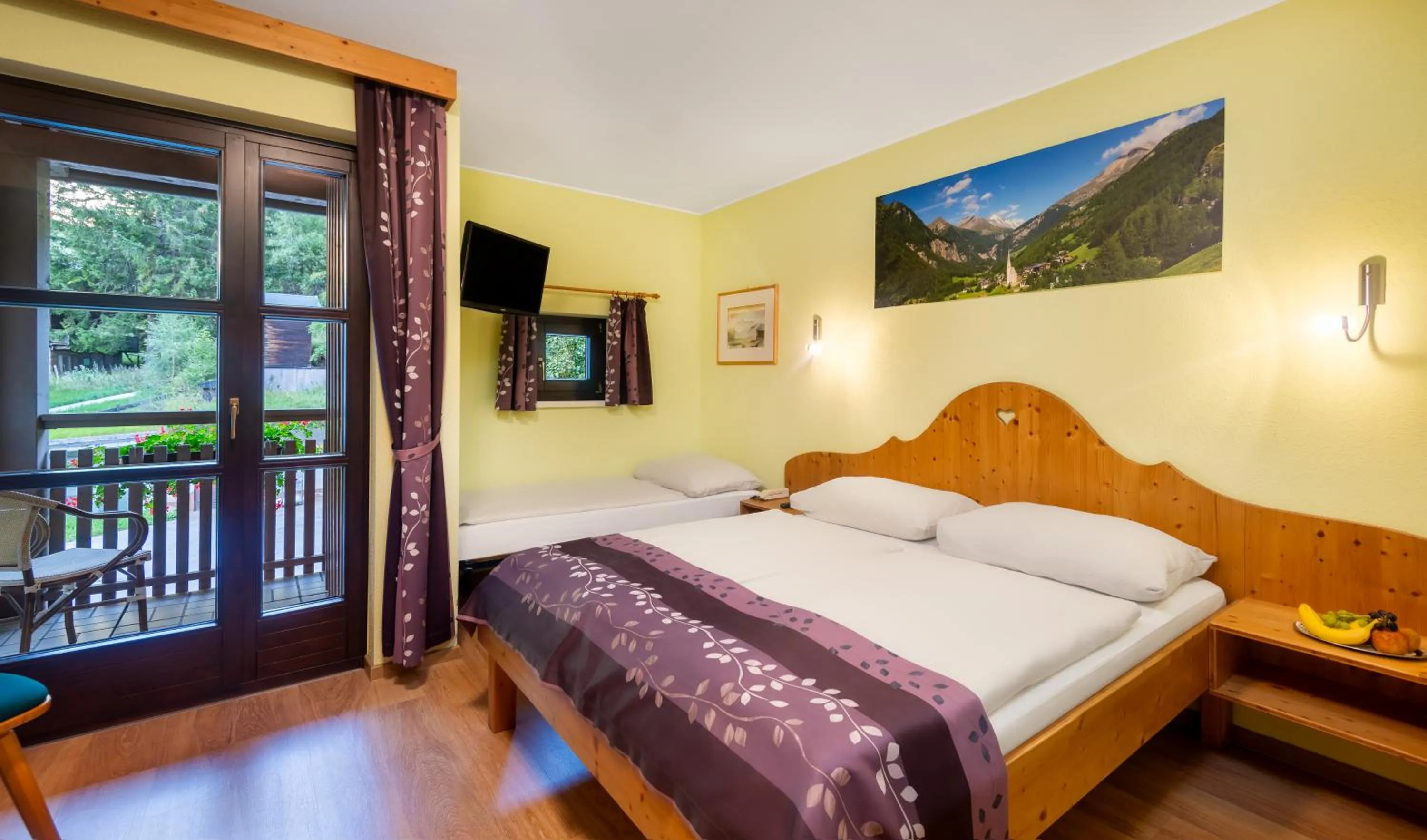 Photo of the whole room, Bed in Sporthotel Heiligenblut