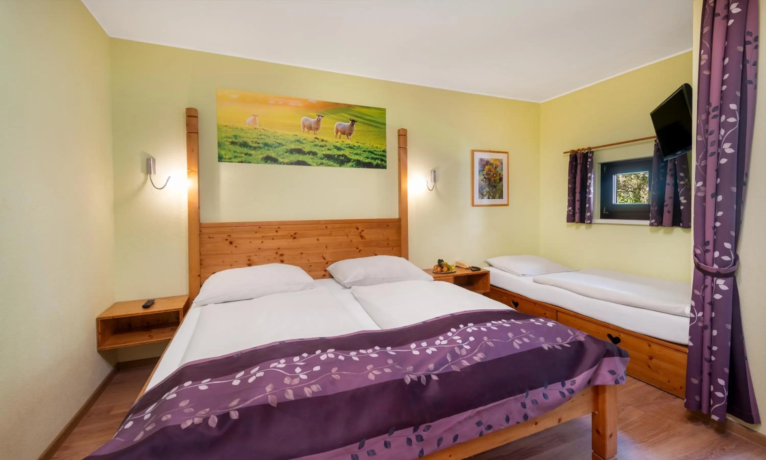 Photo of the whole room, Bed in Sporthotel Heiligenblut