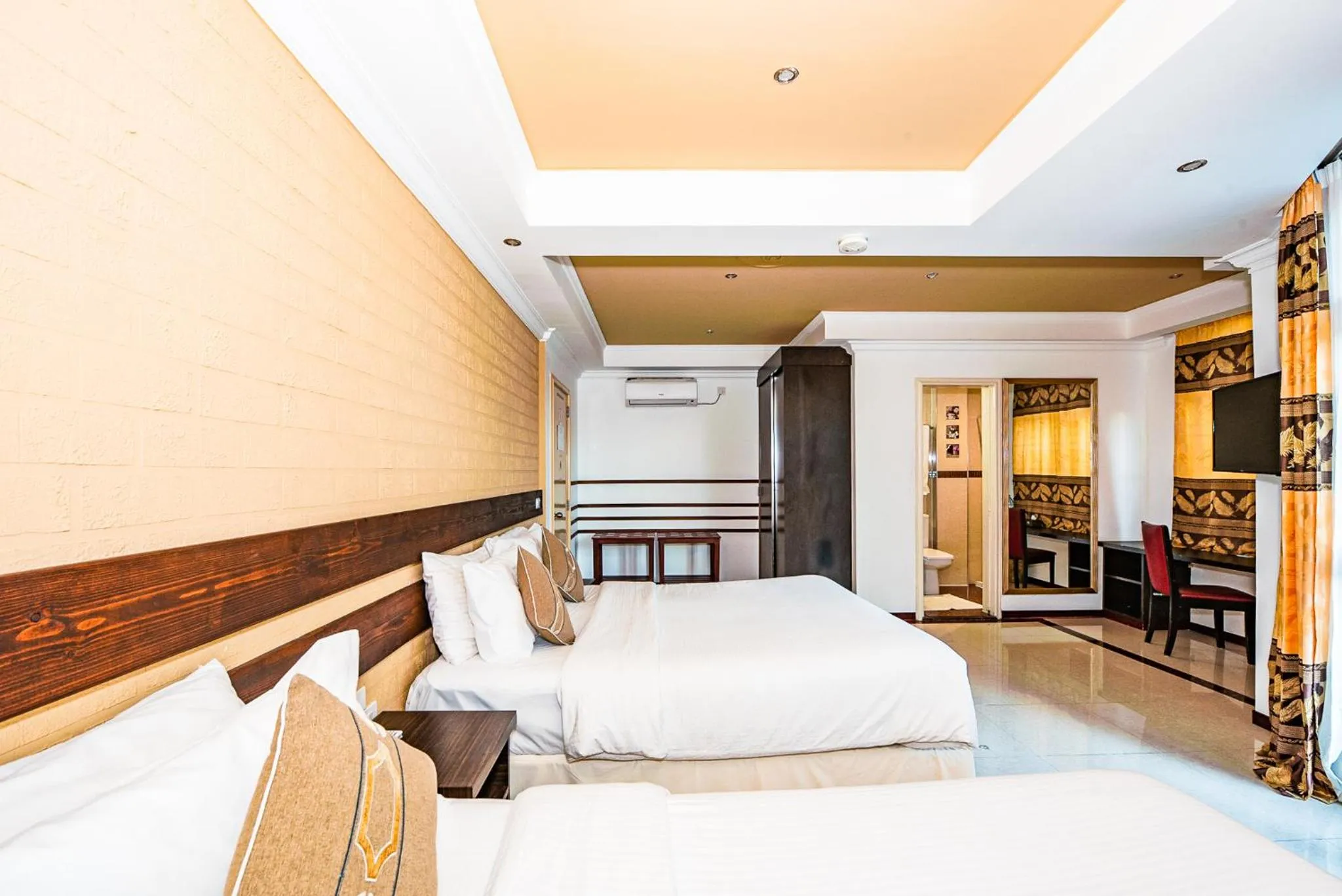 Photo of the whole room, Bed in RIJ Hulhumale