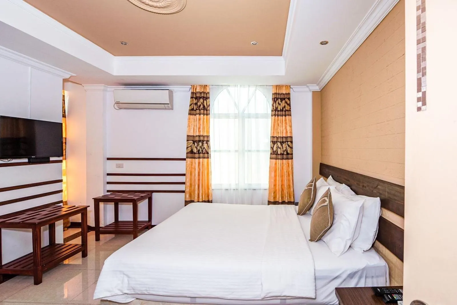 Photo of the whole room, Bed in RIJ Hulhumale