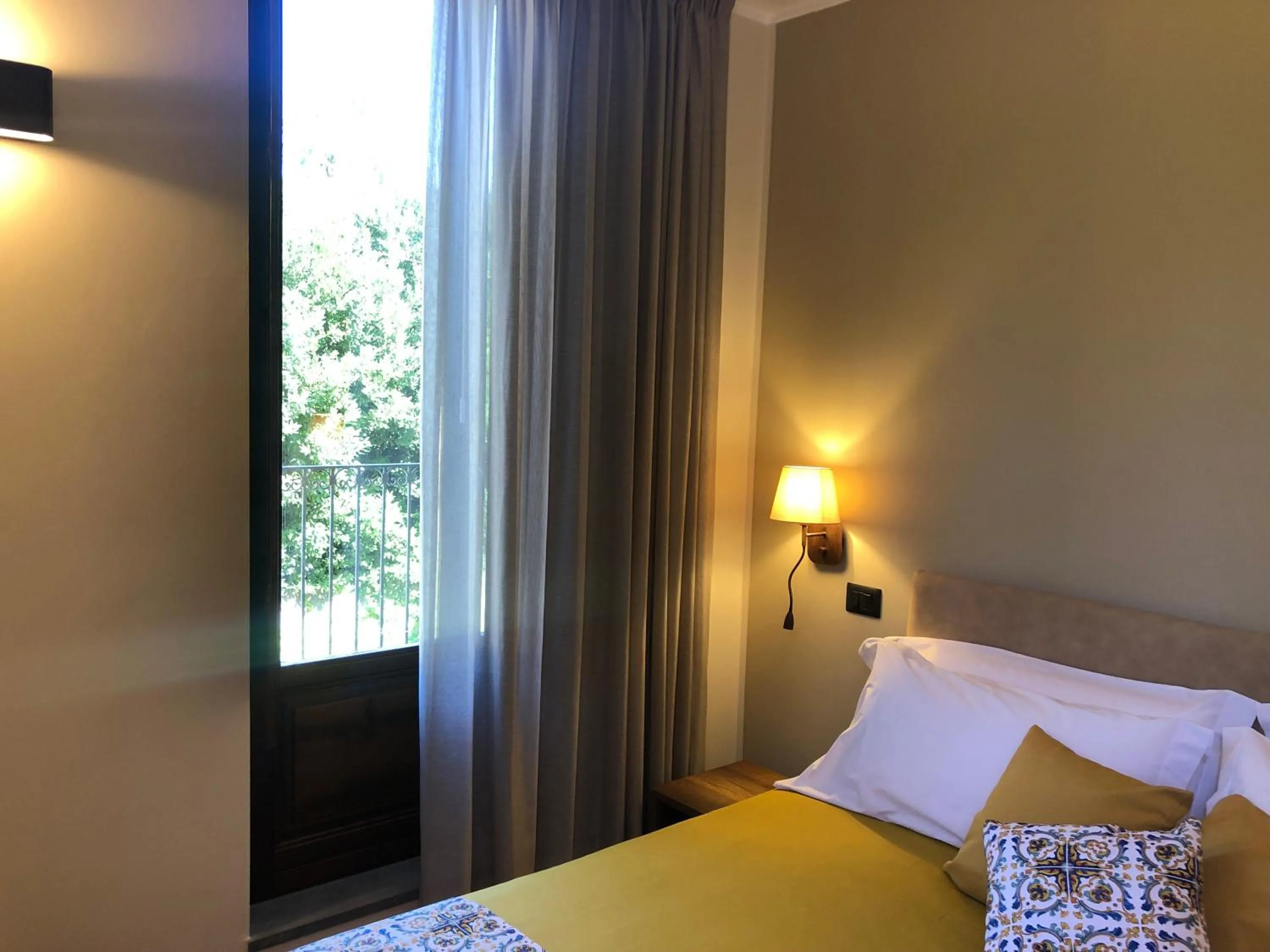 Bedroom, Bed in Santoro Country House