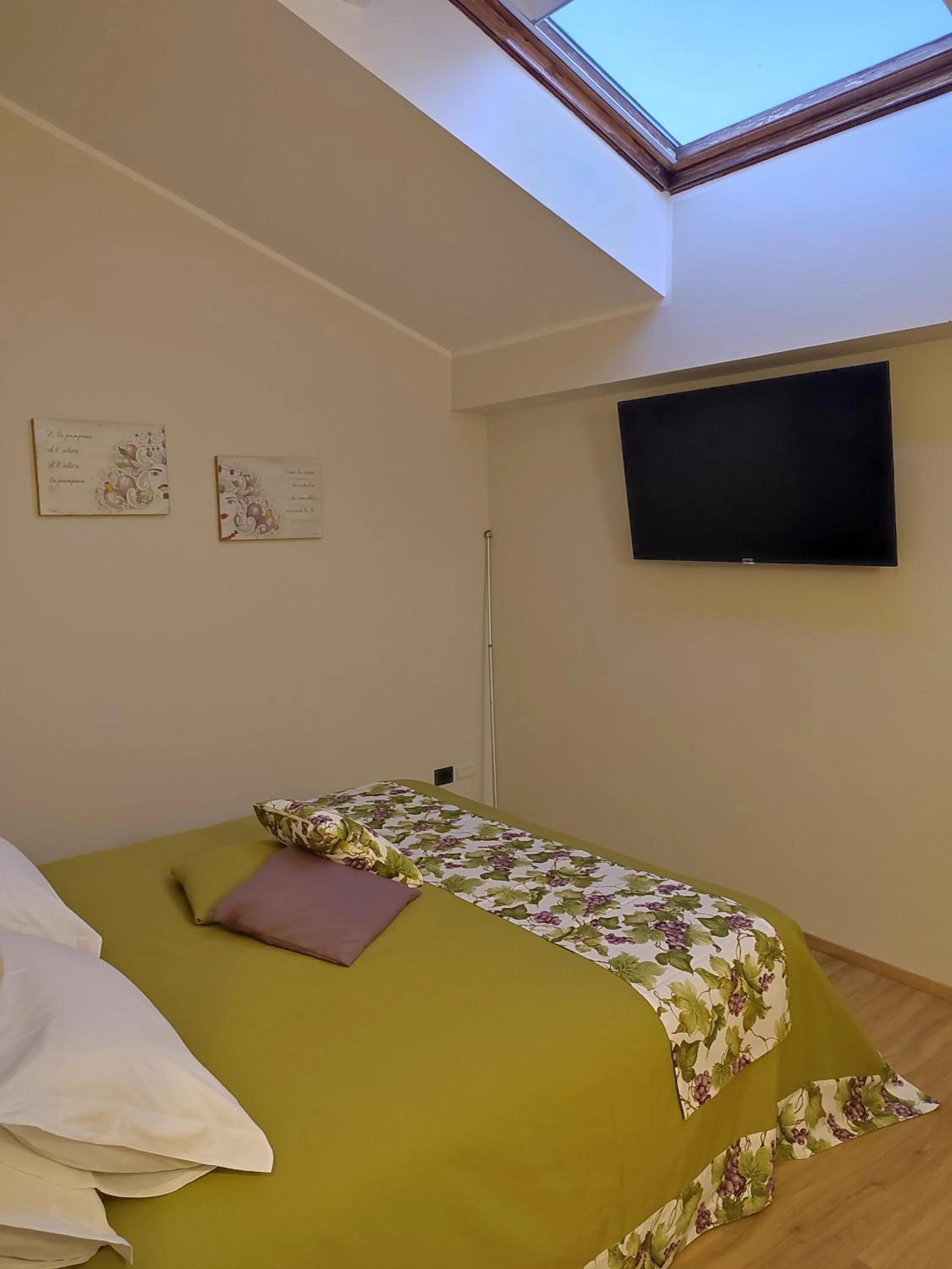 Bed in Santoro Country House