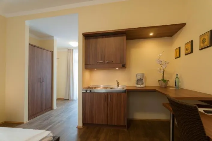 Dining area in GuestHouse Heidelberg