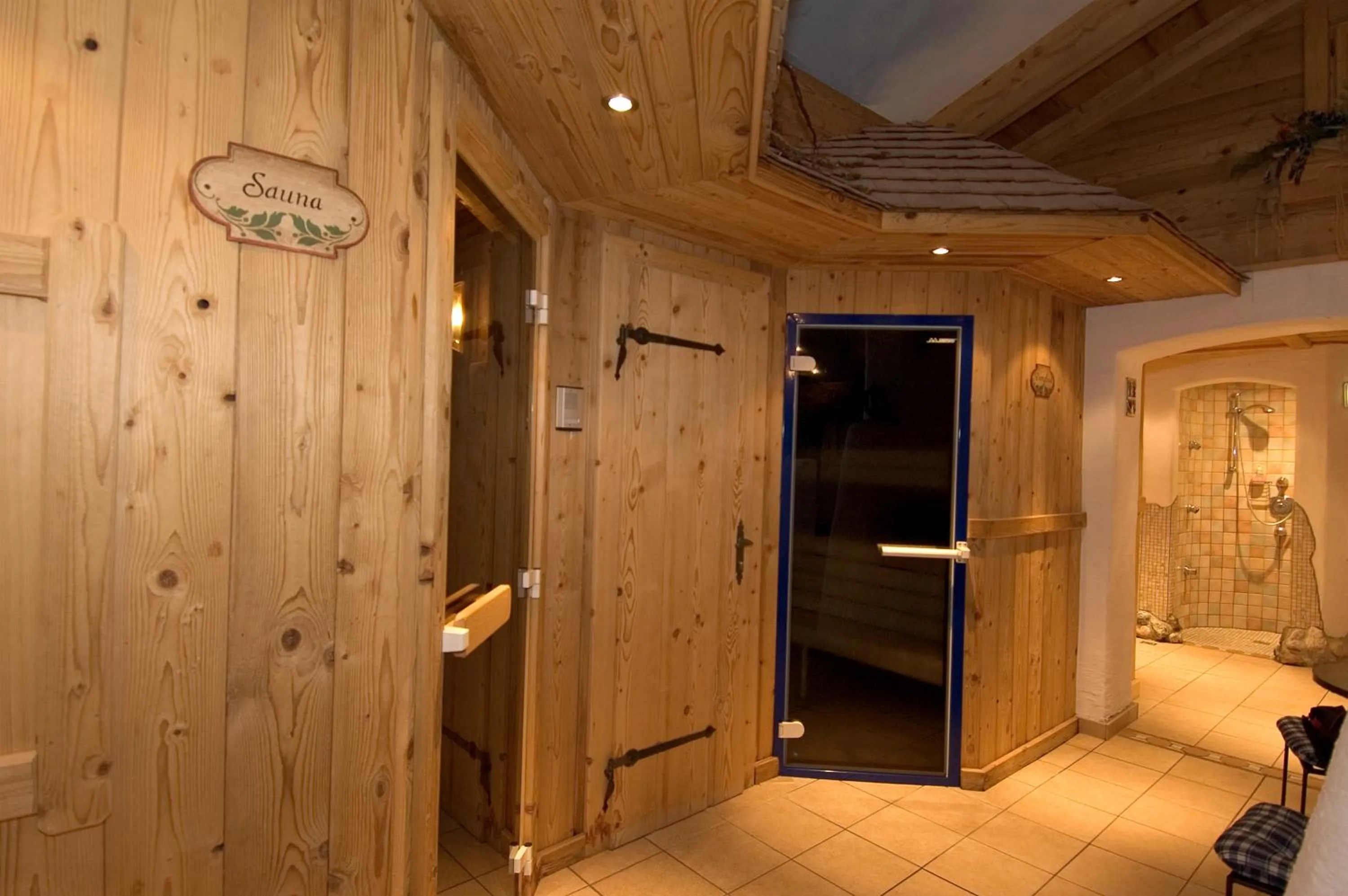 Spa and wellness centre/facilities in Das Grünholz Aparthotel