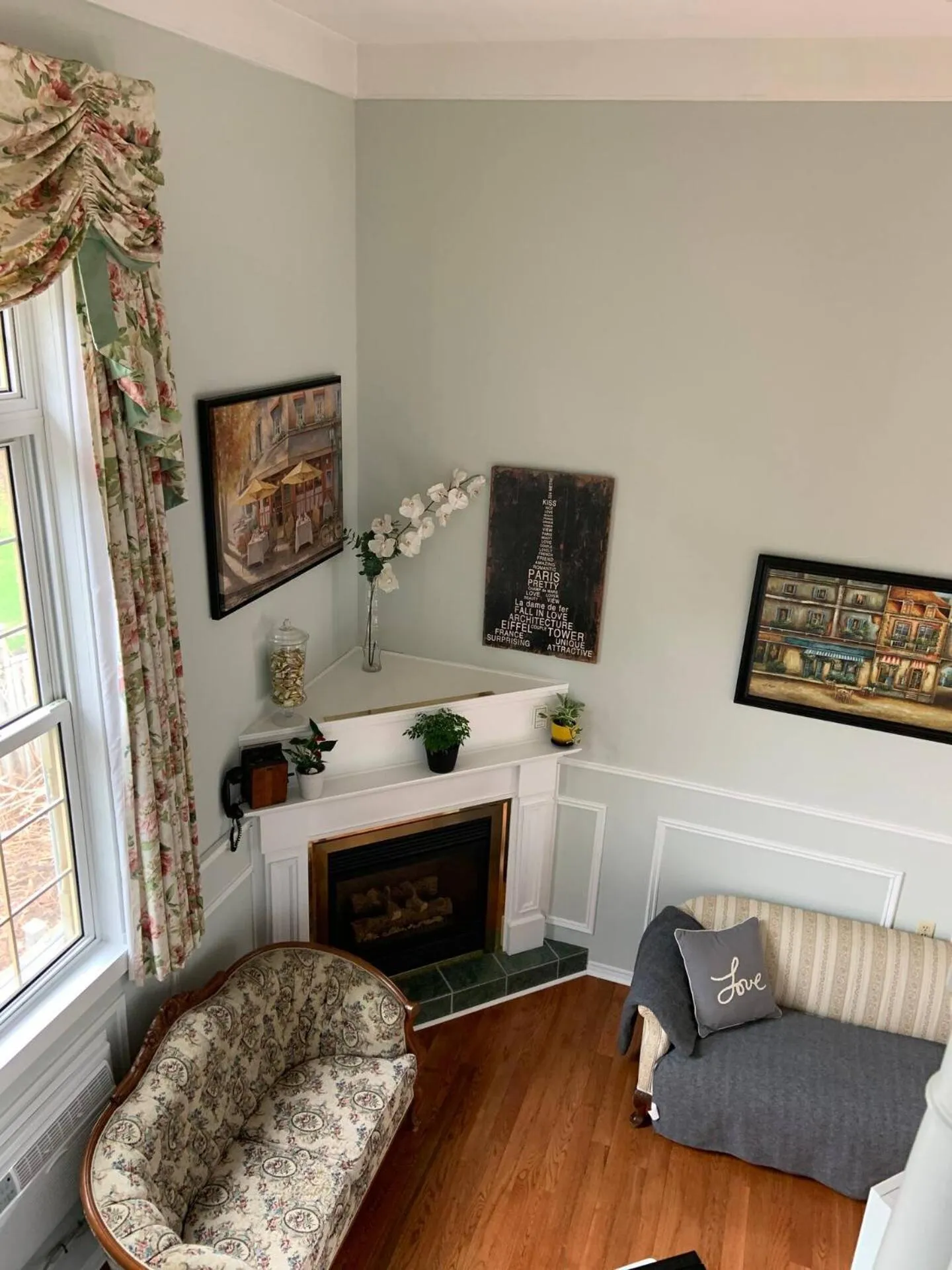 The Jypsy Inn Chambre Damour Bracebridge